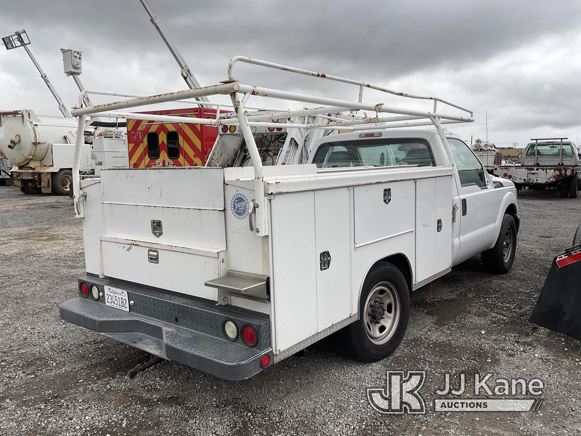 (Jurupa Valley, CA) 2016 Ford F350 Utility Truck Runs, Runs Rough, Transmission Shifter Disconnected