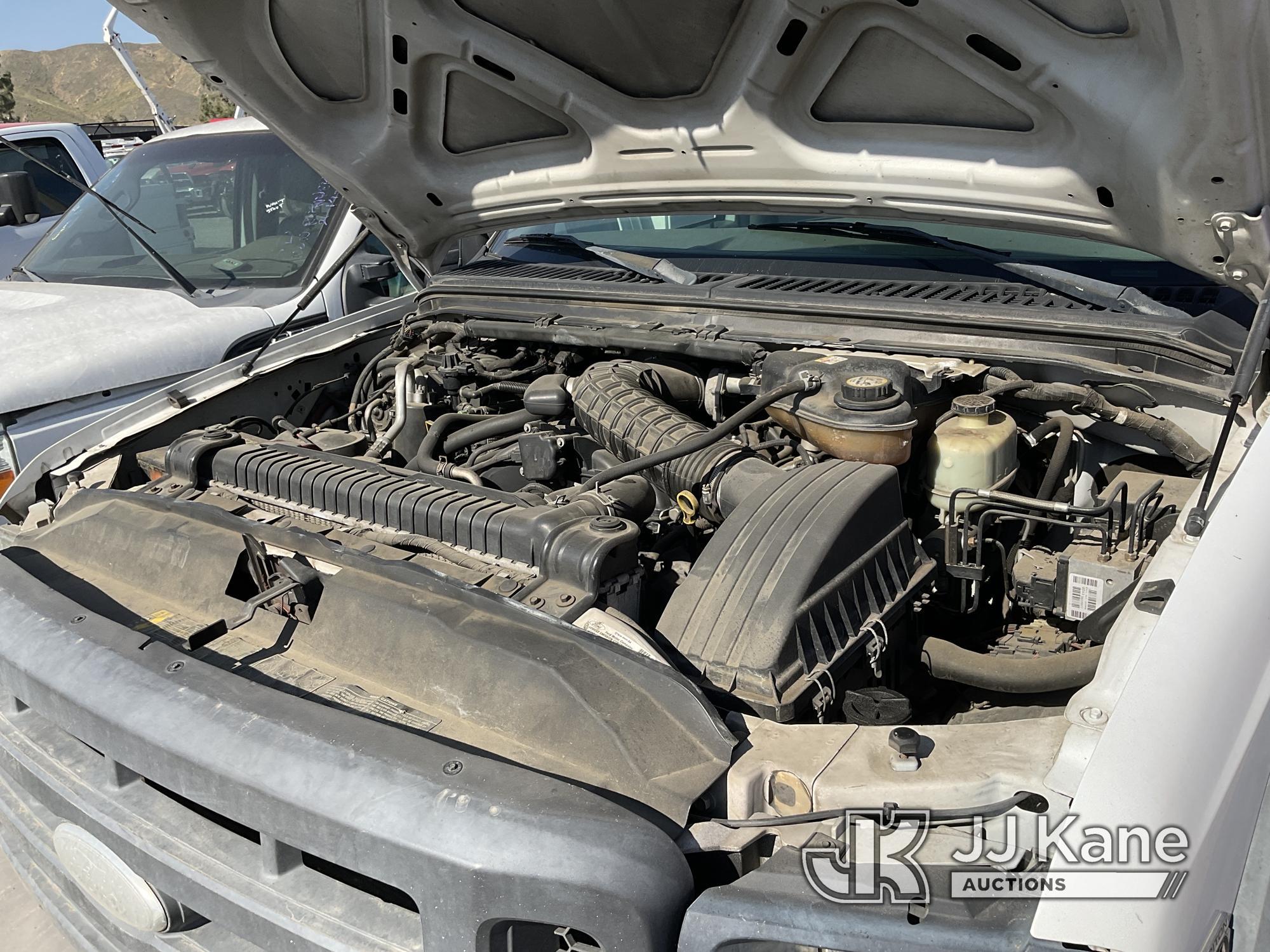 (Jurupa Valley, CA) 2005 Ford F-450 SD Cab & Chassis Engine Runs Rough, No Tail Lights, No Mudflaps,