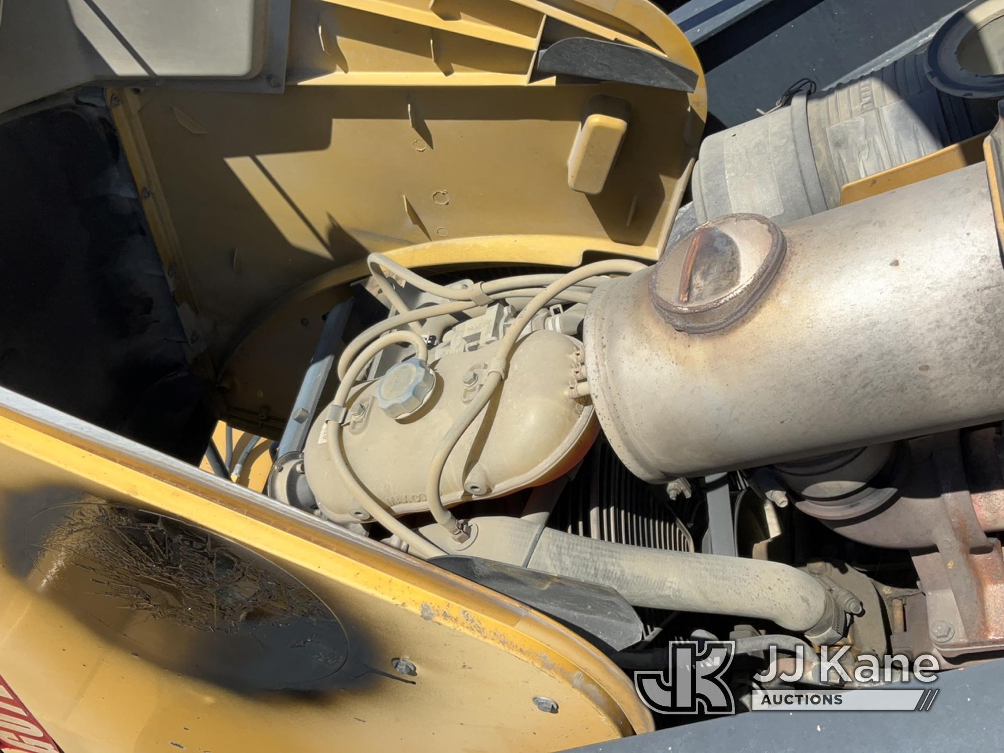 (Jurupa Valley, CA) 2007 John Deere 315SJ Tractor Loader Backhoe Runs & Moves, Front Tires Flat