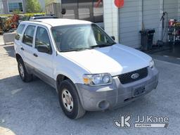 (Jurupa Valley, CA) 2007 Ford Escape Sport Utility Vehicle Runs & Moves, Paint Damage , Bad Transmis