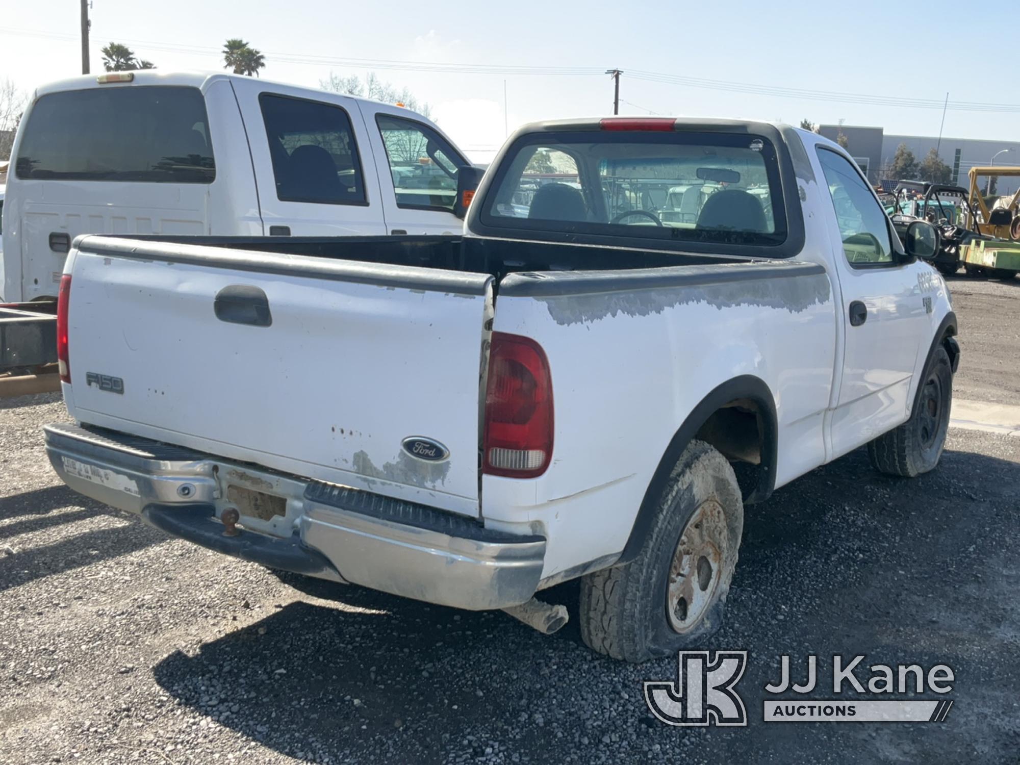 (Jurupa Valley, CA) 1999 Ford F150 4x4 Pickup Truck Not Running, Paint Damage, True Mileage Unknown