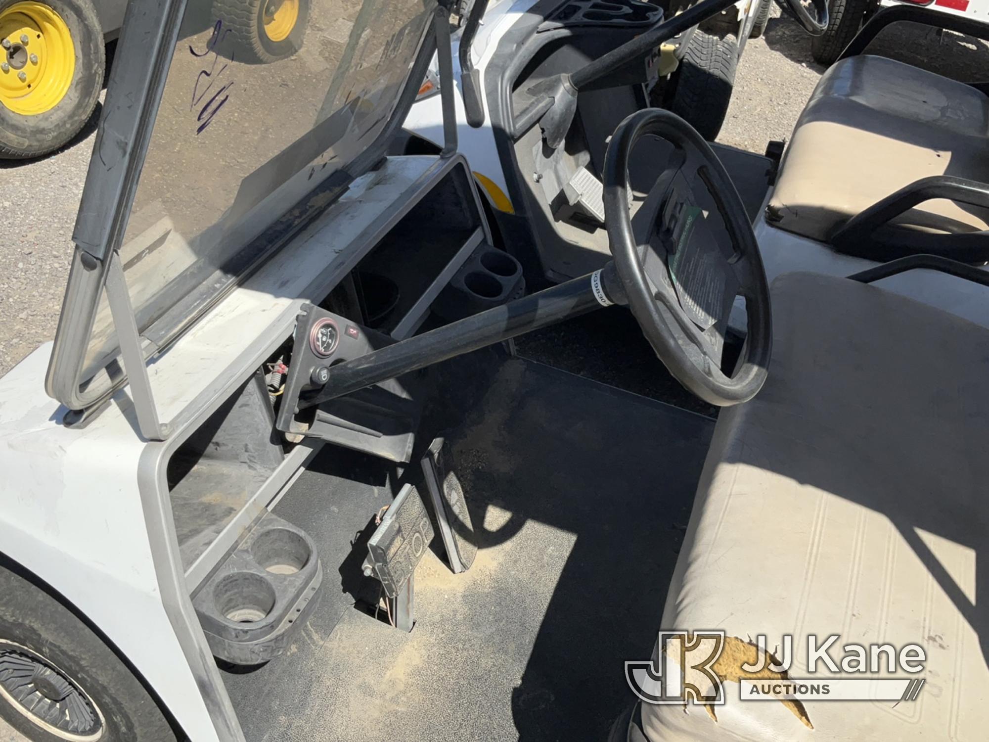 (Jurupa Valley, CA) 1998 Club Car Golf Cart Golf Cart Not Running , No Key , Missing Parts , Bad Tir