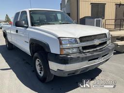 (Jurupa Valley, CA) 2004 Chevrolet Silverado 2500HD Extended-Cab Pickup Truck Runs & Moves, Body Dam