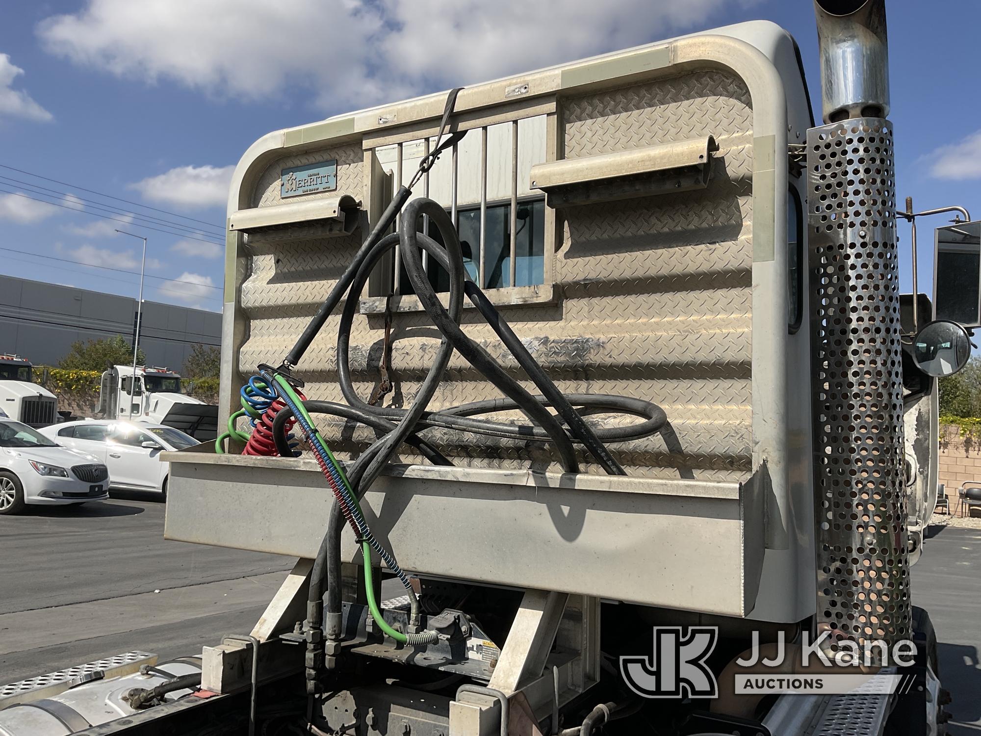 (Jurupa Valley, CA) 2009 Kenworth T800 Conventional Cab Runs & Moves