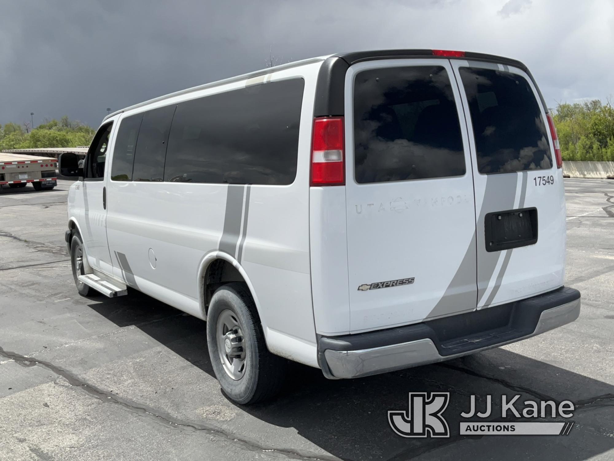 (Salt Lake City, UT) 2017 Chevrolet Express G3500 Passenger Van Runs & Moves