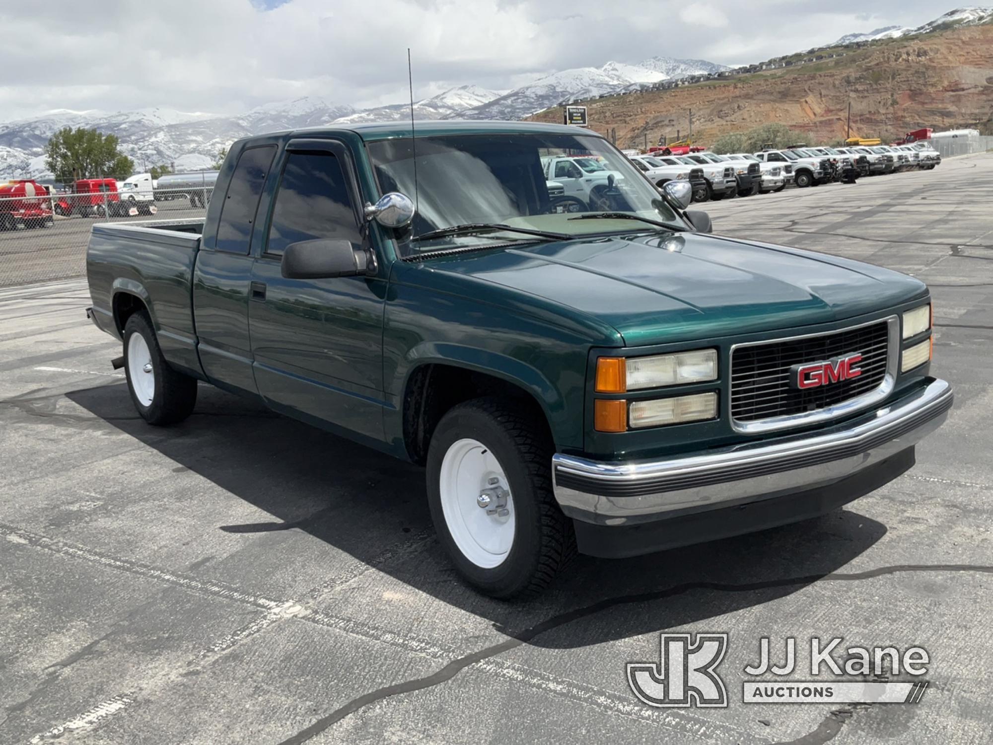 (Salt Lake City, UT) 1996 GMC Sierra 1500 Extended-Cab Pickup Truck Runs & Moves