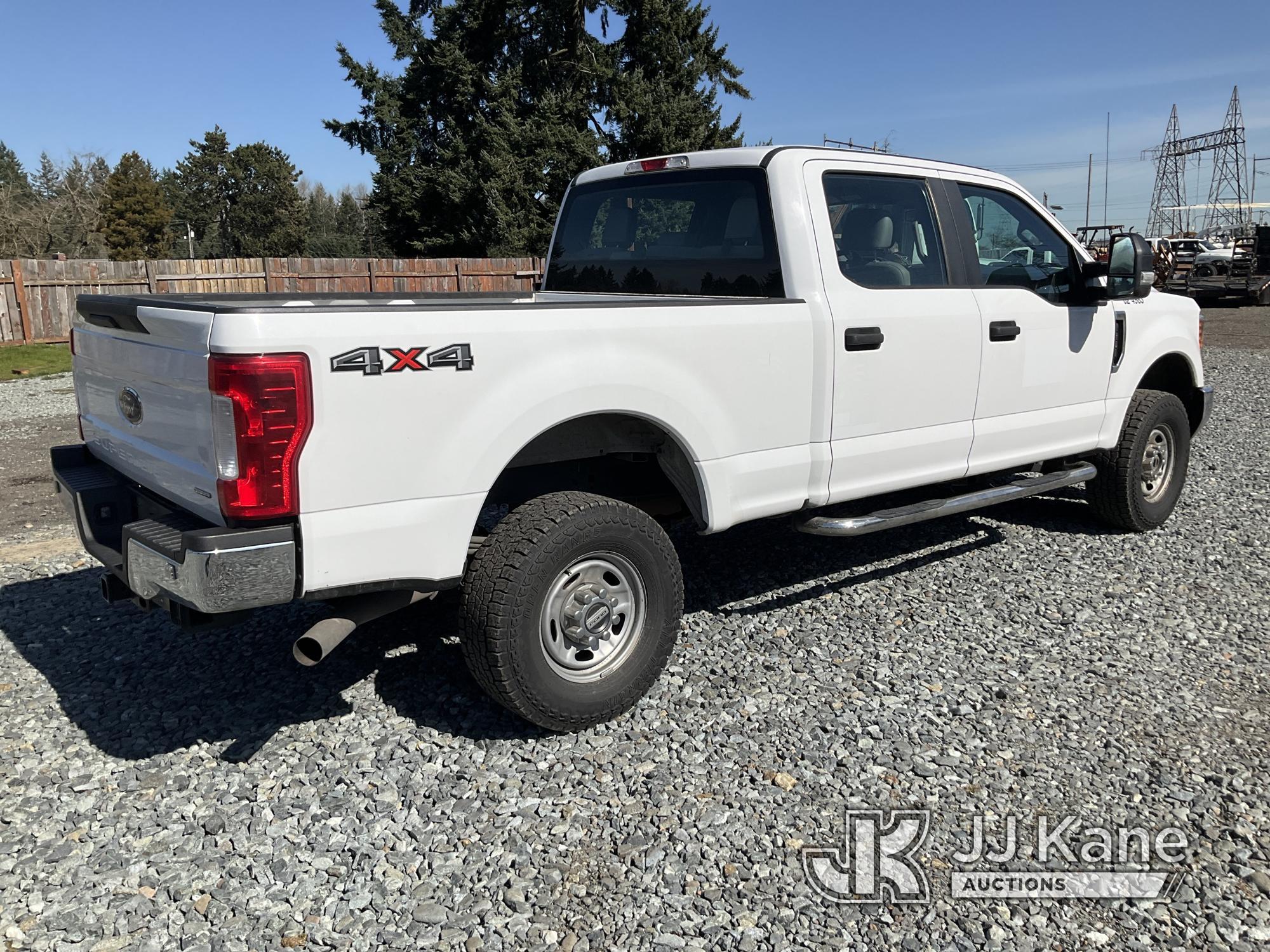 (Tacoma, WA) 2017 Ford F250 4x4 Crew-Cab Pickup Truck Runs & Moves