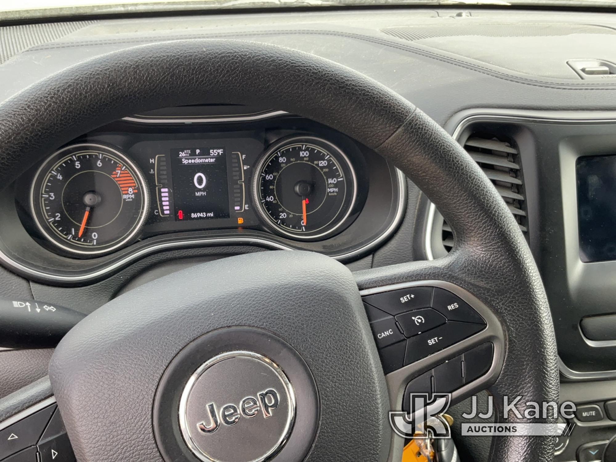 (Eureka, CA) 2019 Jeep Cherokee Latitude 4x4 4-Door Sport Utility Vehicle Runs & Moves
