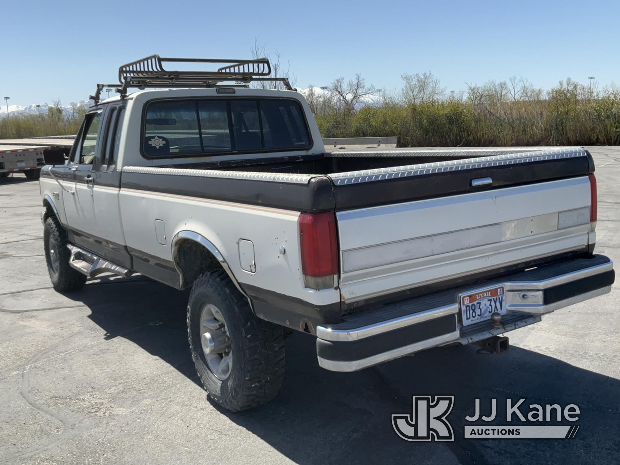 (Salt Lake City, UT) 1990 Ford F250 4x4 Pickup Truck Runs & Moves) (Body Damage, Rust