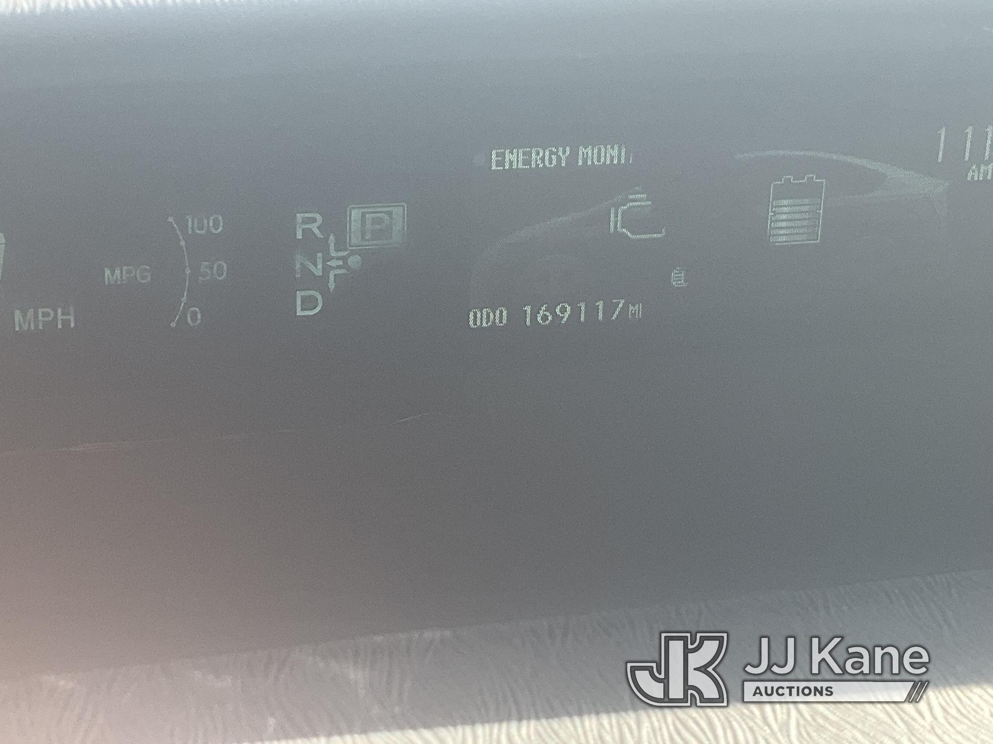 (Portland, OR) 2013 TOYOTA PRIUS FIVE (C 1229 4-Door Hybrid Sedan Runs & Moves) (Jump To Start, Brok