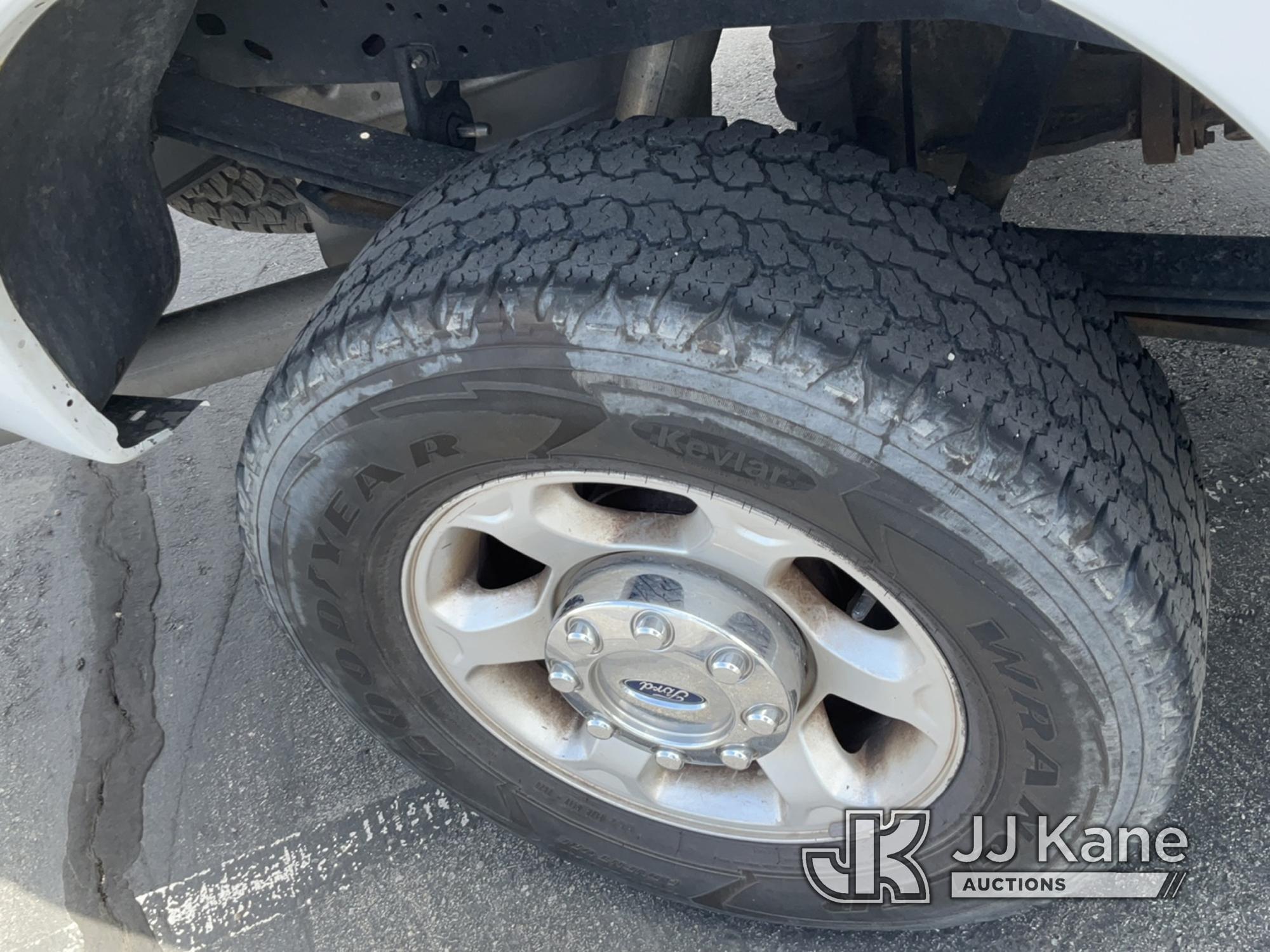 (Salt Lake City, UT) 2015 Ford F250 4x4 Crew-Cab Pickup Truck Runs & Moves