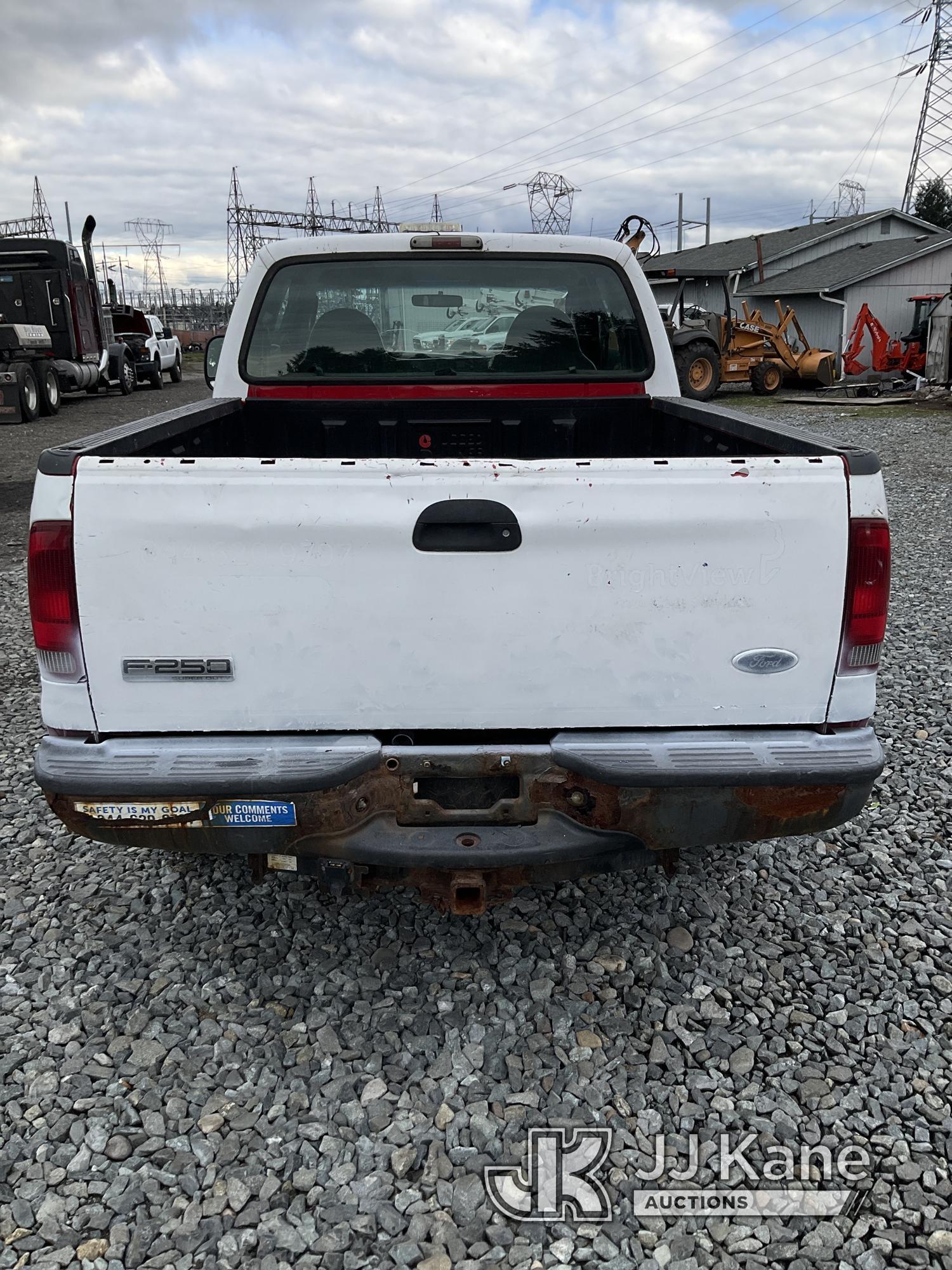 (Tacoma, WA) 2006 Ford F250 4x4 Extended-Cab Pickup Truck Not Running, Condition Unknown, Check Engi