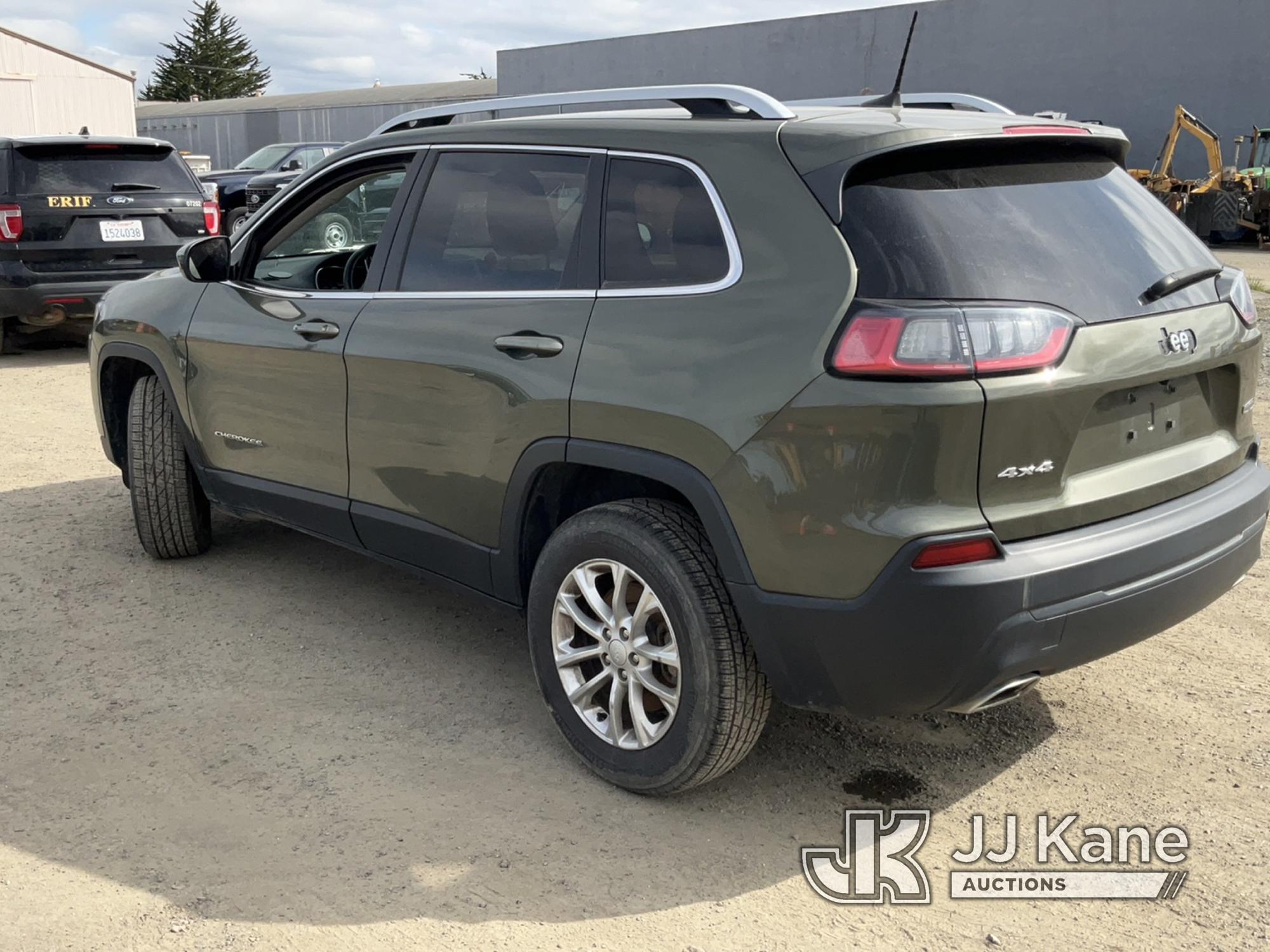 (Eureka, CA) 2019 Jeep Cherokee Latitude 4x4 4-Door Sport Utility Vehicle Runs & Moves