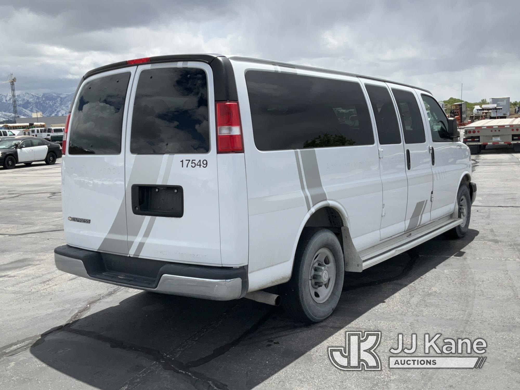 (Salt Lake City, UT) 2017 Chevrolet Express G3500 Passenger Van Runs & Moves