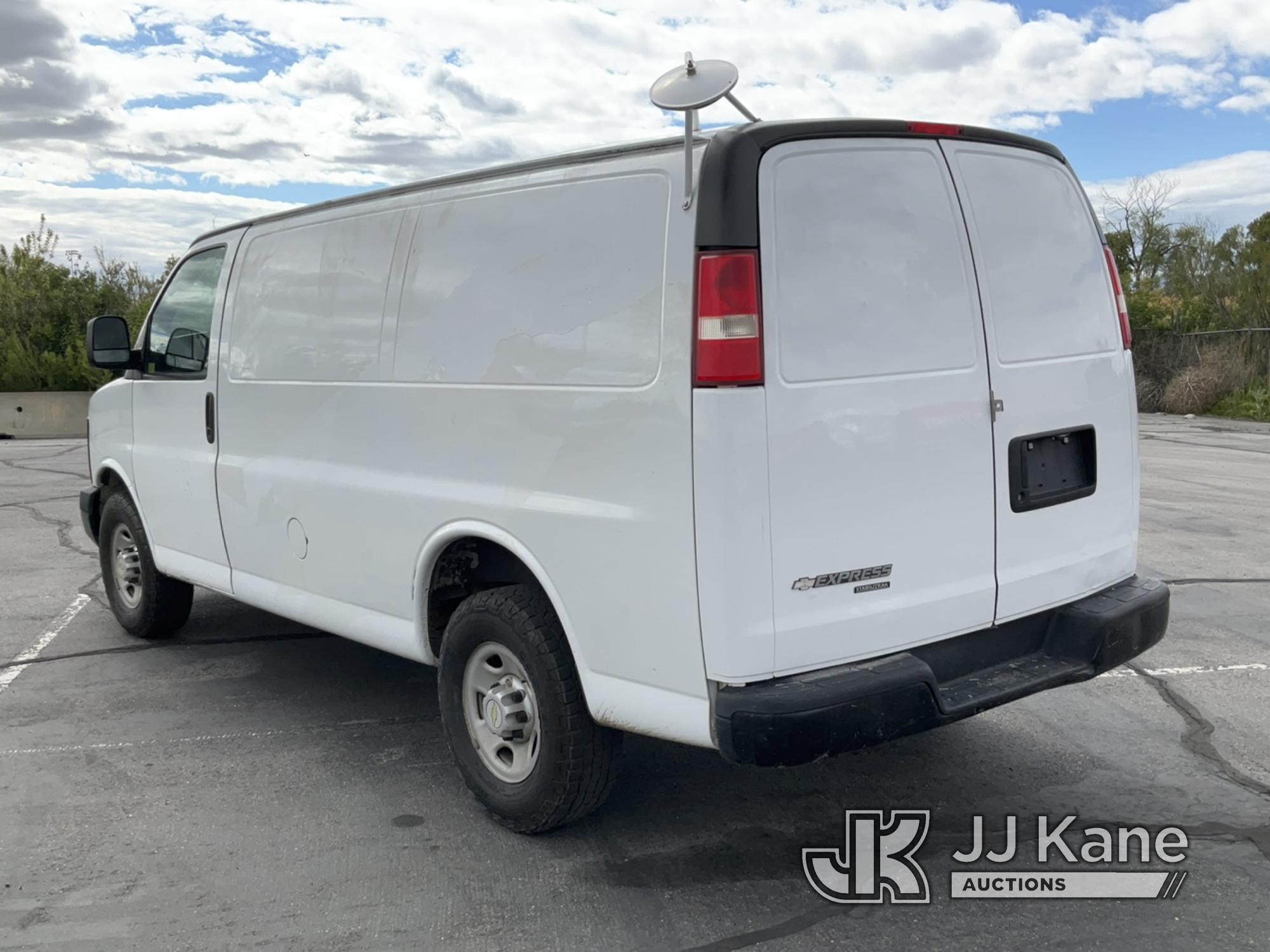 (Salt Lake City, UT) 2014 Chevrolet Express G2500 Cargo Van Runs & Moves) (Check Engine Light On
