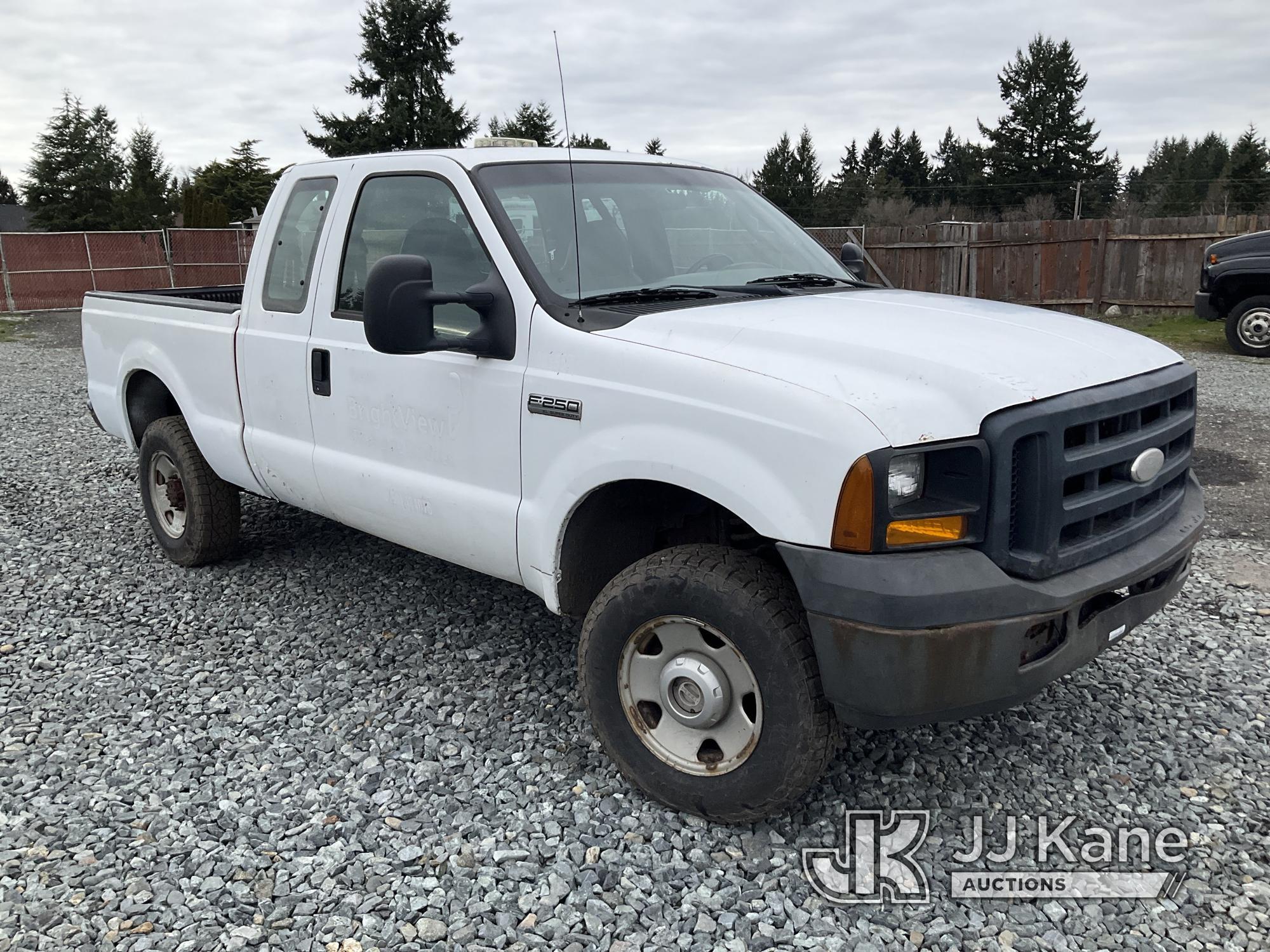 (Tacoma, WA) 2006 Ford F250 4x4 Extended-Cab Pickup Truck Not Running, Condition Unknown, Check Engi