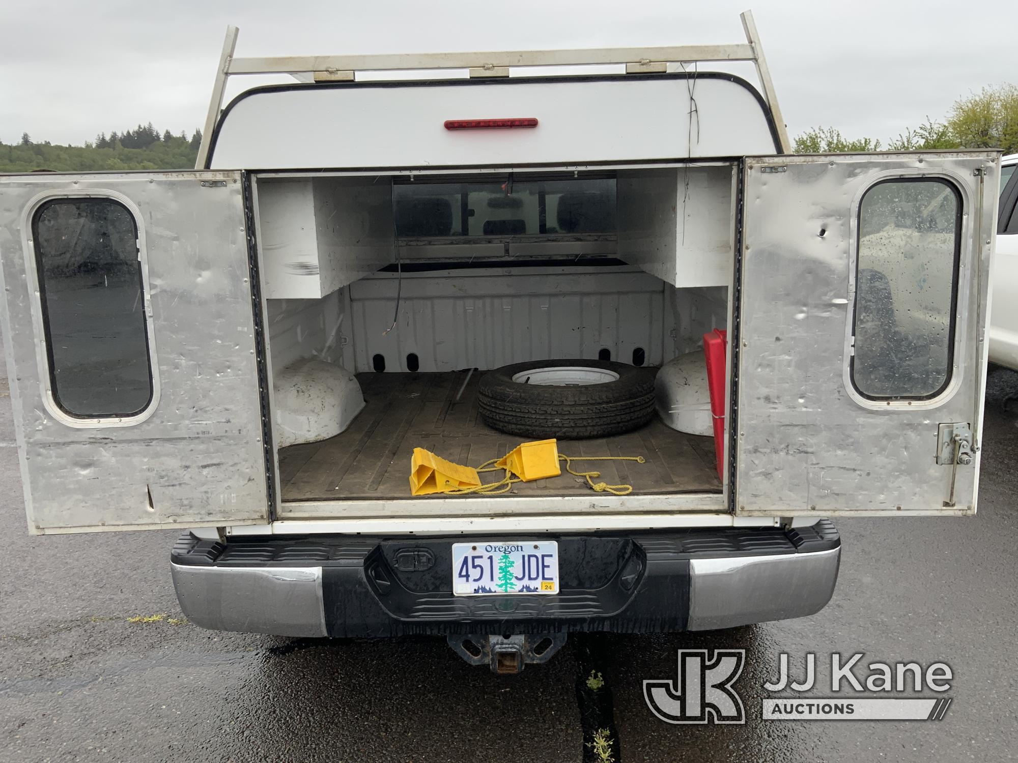 (Millersburg, OR) 2016 Toyota Tundra 4x4 Extended-Cab Pickup Truck Runs & Moves