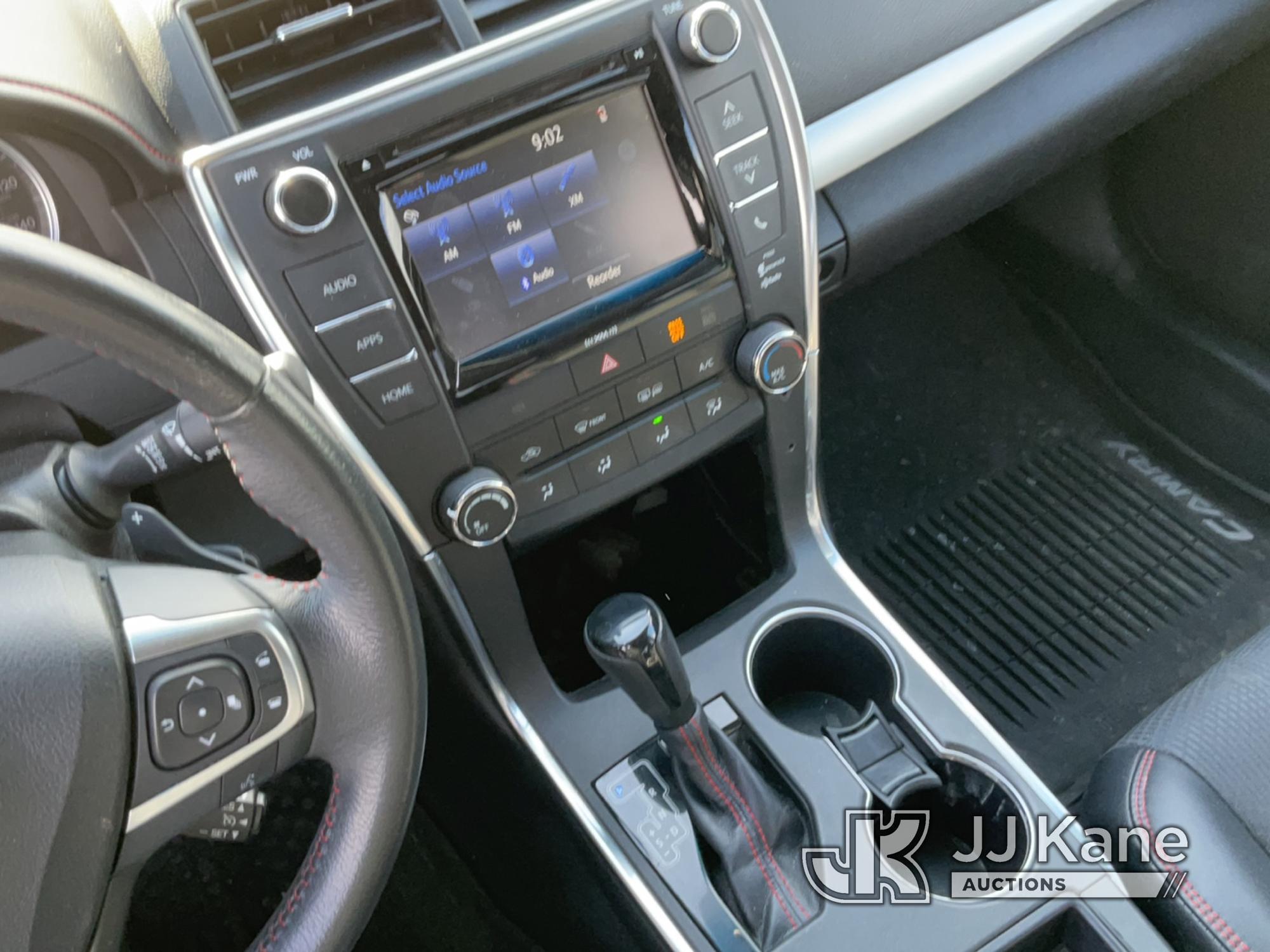 (Salt Lake City, UT) 2017 Toyota Camry 4-Door Sedan Runs & Moves) (Airbag Light On