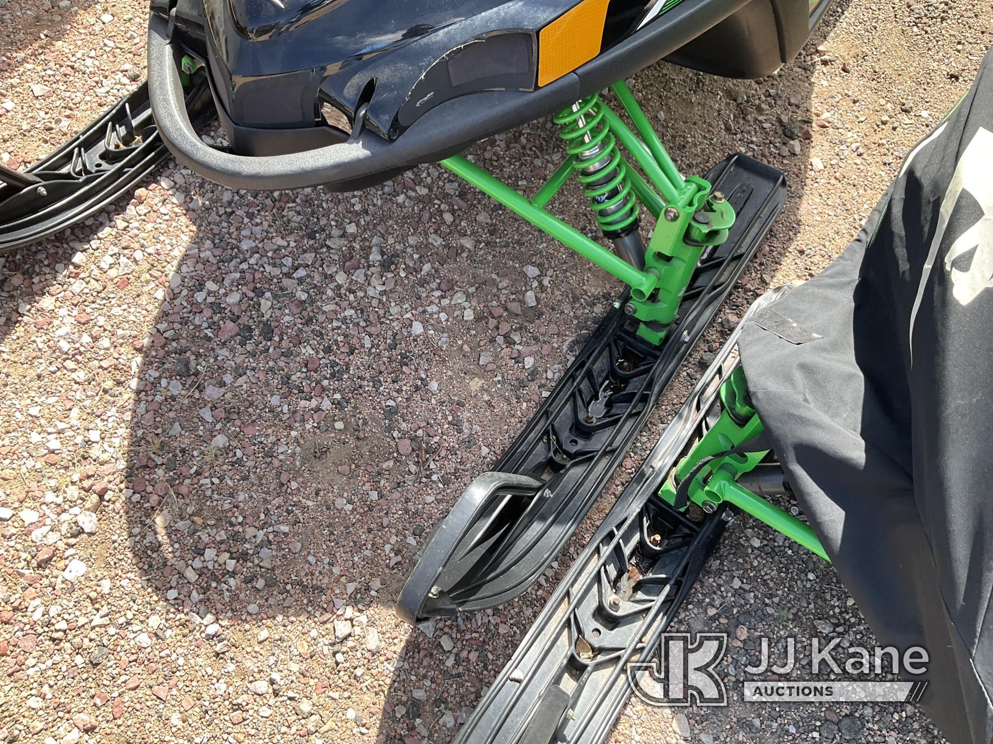 (Castle Rock, CO) 2011 Arctic Cat Snowmobile Not Running, Condition Unknown, Fuel Leak) (Seller Stat