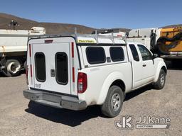 (McCarran, NV) 2015 Nissan Frontier Extended-Cab Pickup Truck Runs & Moves) (Tire Pressure Light On