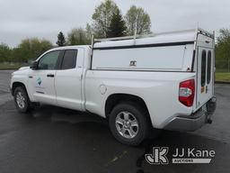 (Millersburg, OR) 2016 Toyota Tundra 4x4 Extended-Cab Pickup Truck Runs & Moves