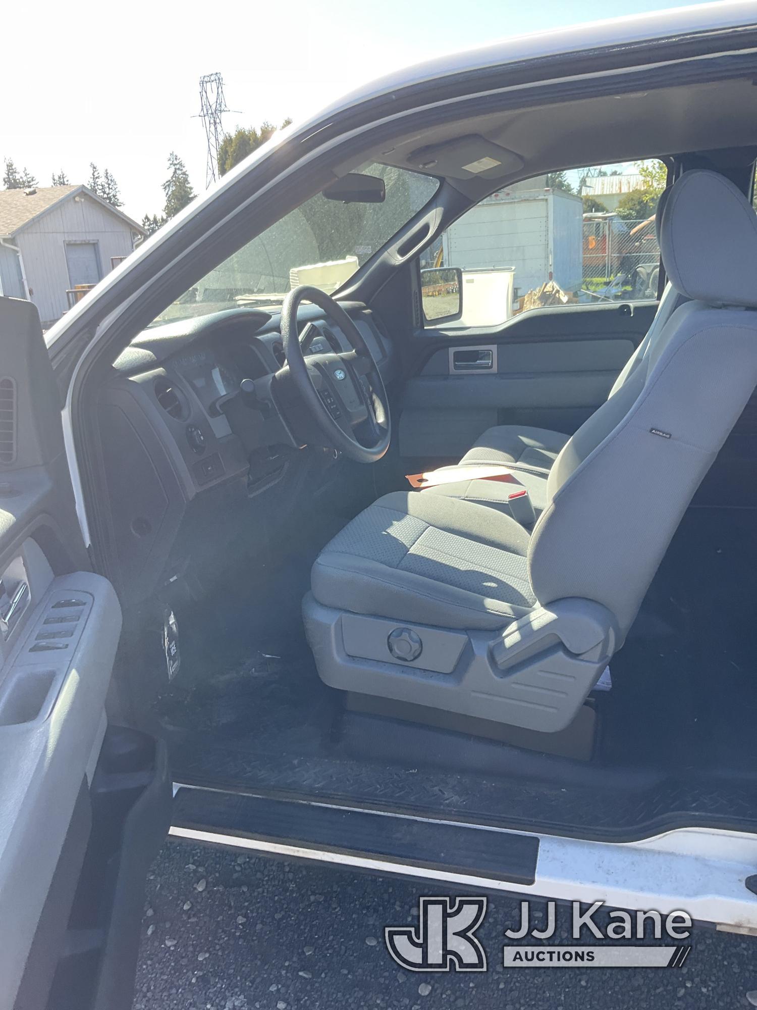 (Tacoma, WA) 2011 Ford Lariat Super-Cab Extended-Cab Pickup Truck Runs & Moves) (Tires Are New,