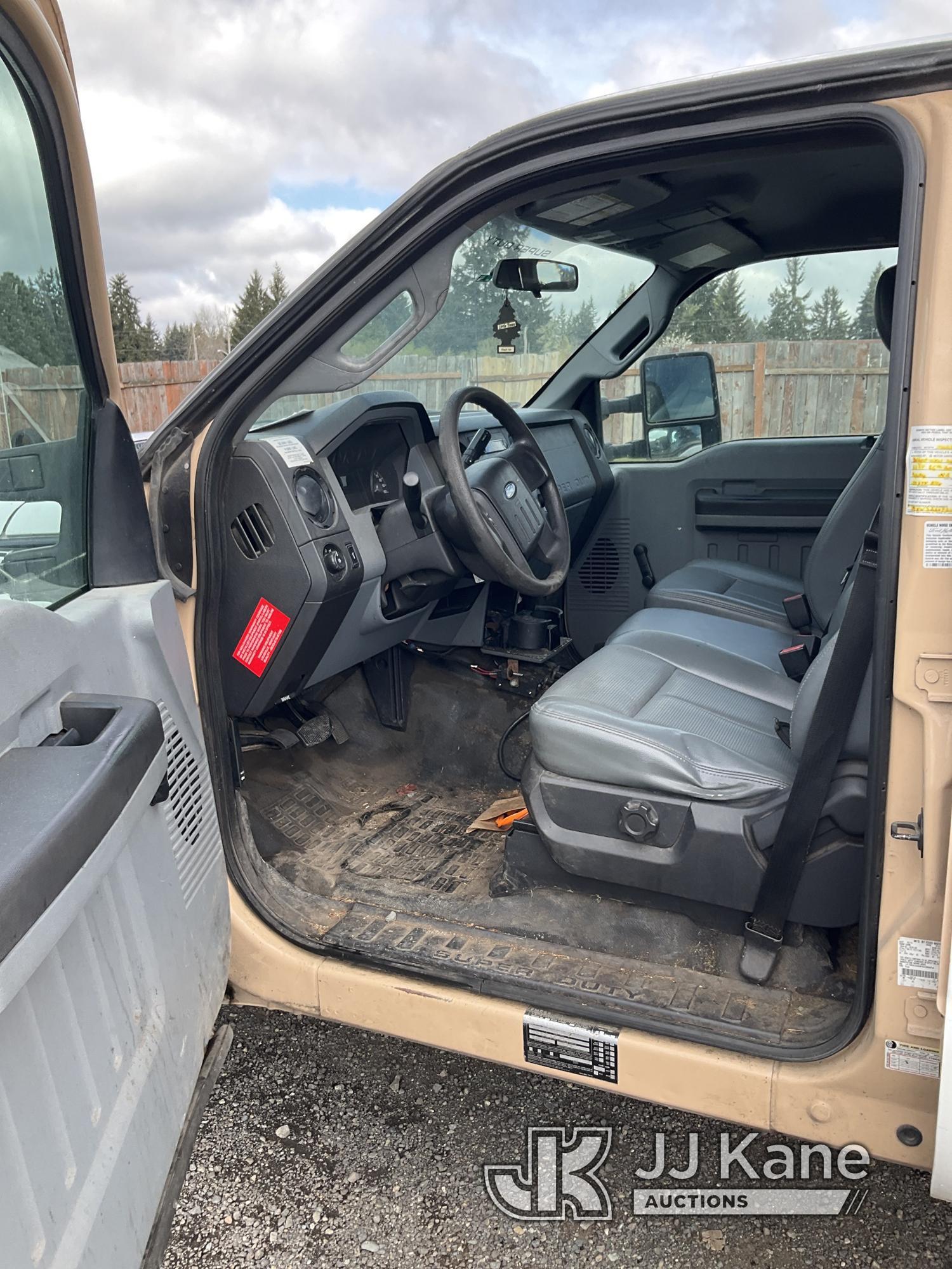(Tacoma, WA) 2015 Ford F350 Crew-Cab Pickup Truck Not Running, Condition Unknown) (Truck Will Not St