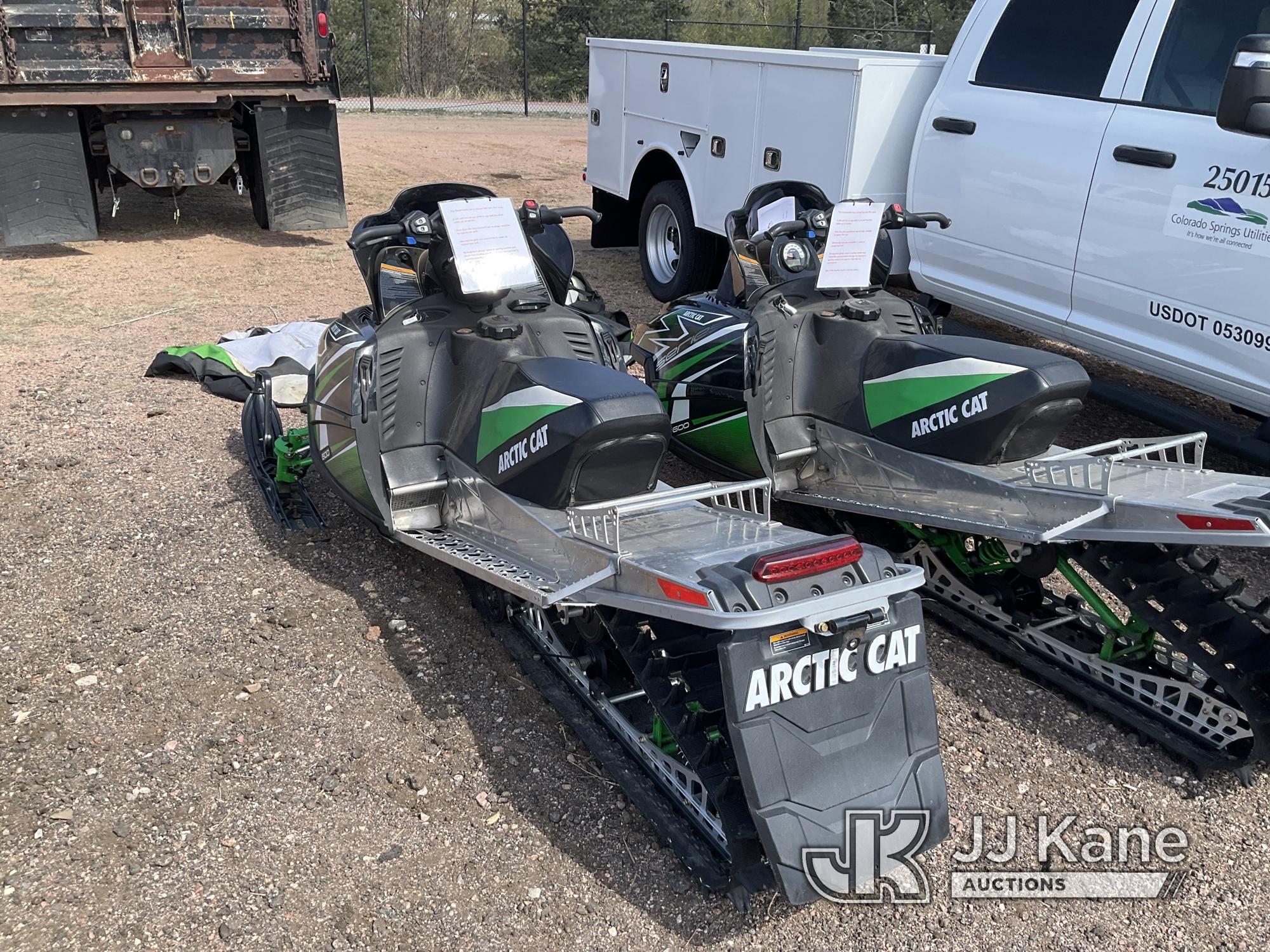 (Castle Rock, CO) 2011 Arctic Cat Snowmobile Not Running, Condition Unknown) (Seller States: Cracked