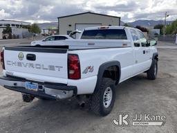 (Reno, NV) 2006 Chevrolet Silverado 2500HD 4x4 Extended-Cab Pickup Truck Runs & Moves