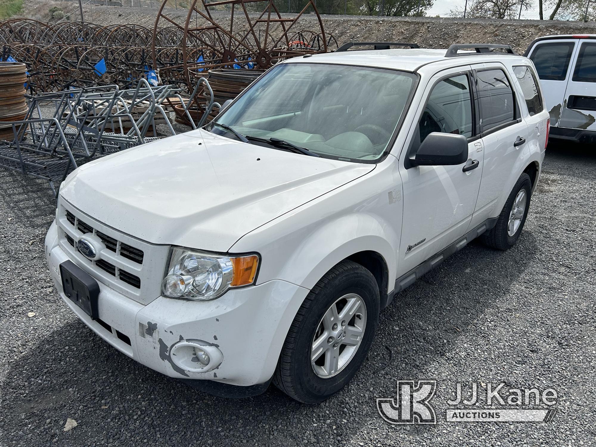 (Ephrata, WA) 2009 Ford Escape 4x4 Sport Utility Vehicle Not Running, Condition Unknown)   (Hybrid B