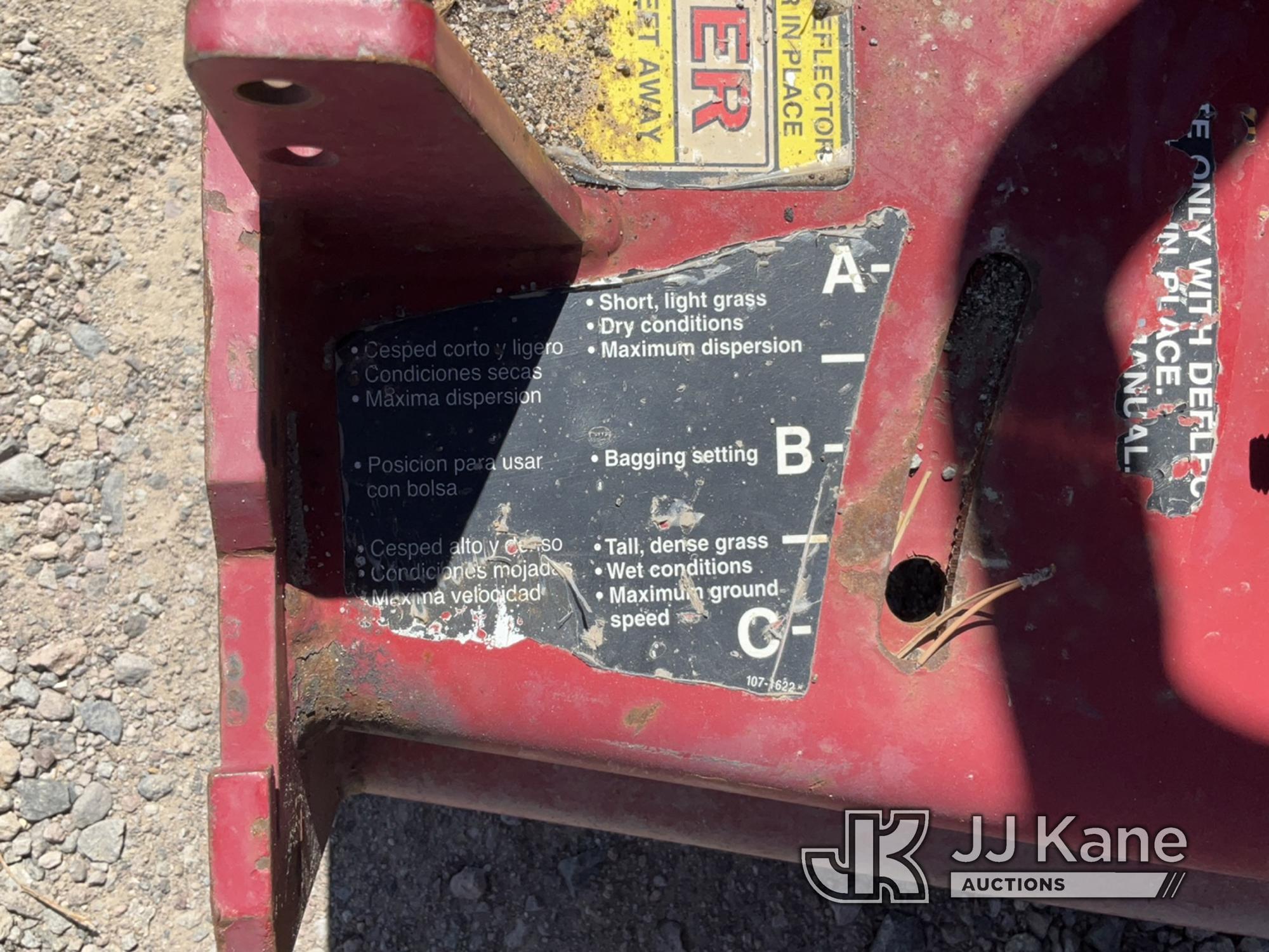 (Tracy-Clark, NV) 2013 Toro Z Master Zero Turn Riding Mower Condition Unknown (no key), Seller Provi