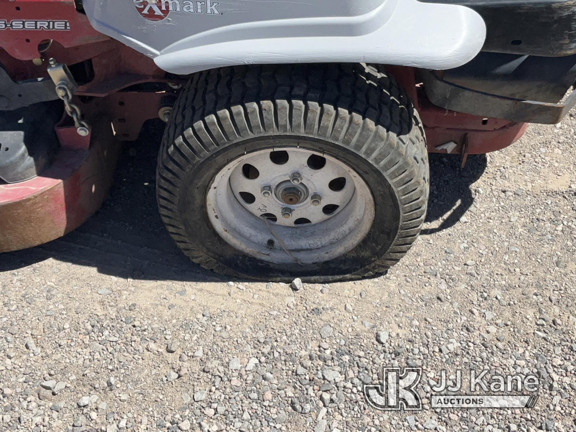 (Tracy-Clark, NV) 2019 Exmark Lazer Z Zero Turn Riding Mower Condition Unknown (no key), Seller Prov