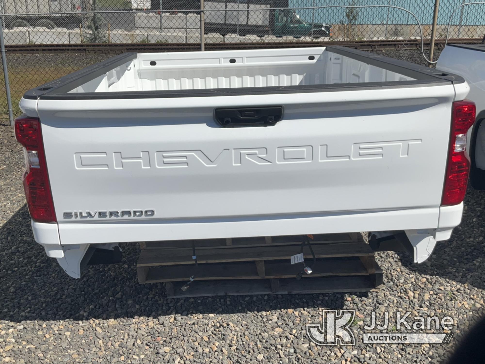 (Portland, OR) 2023 Chevrolet Silverado Truck Bed Operates, 8 FT Long & 6 FT Wide