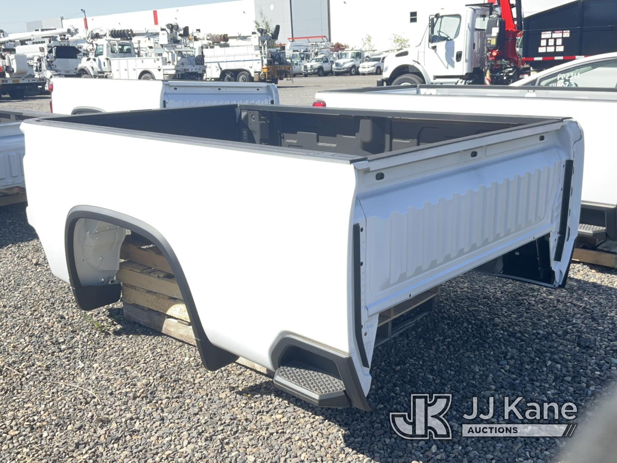 (Portland, OR) 2023 Chevrolet Silverado Truck Bed Operates, 8 FT Long & 6 FT Wide