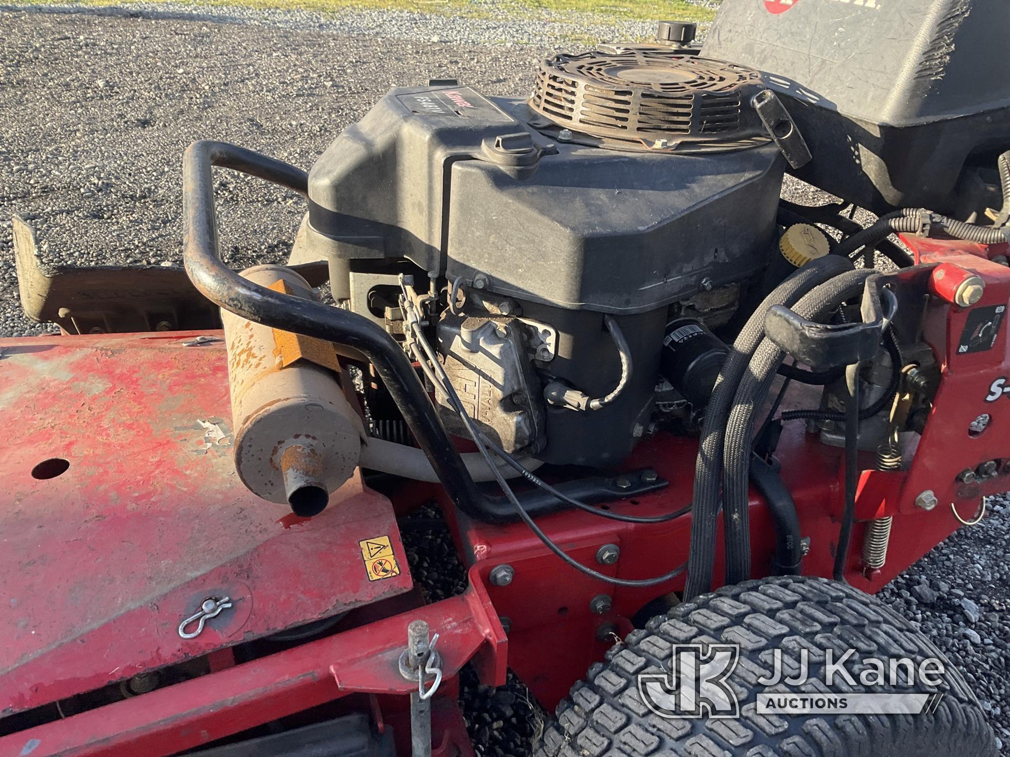 (Tacoma, WA) 2015 Truf Tracer Mower Runs & Moves