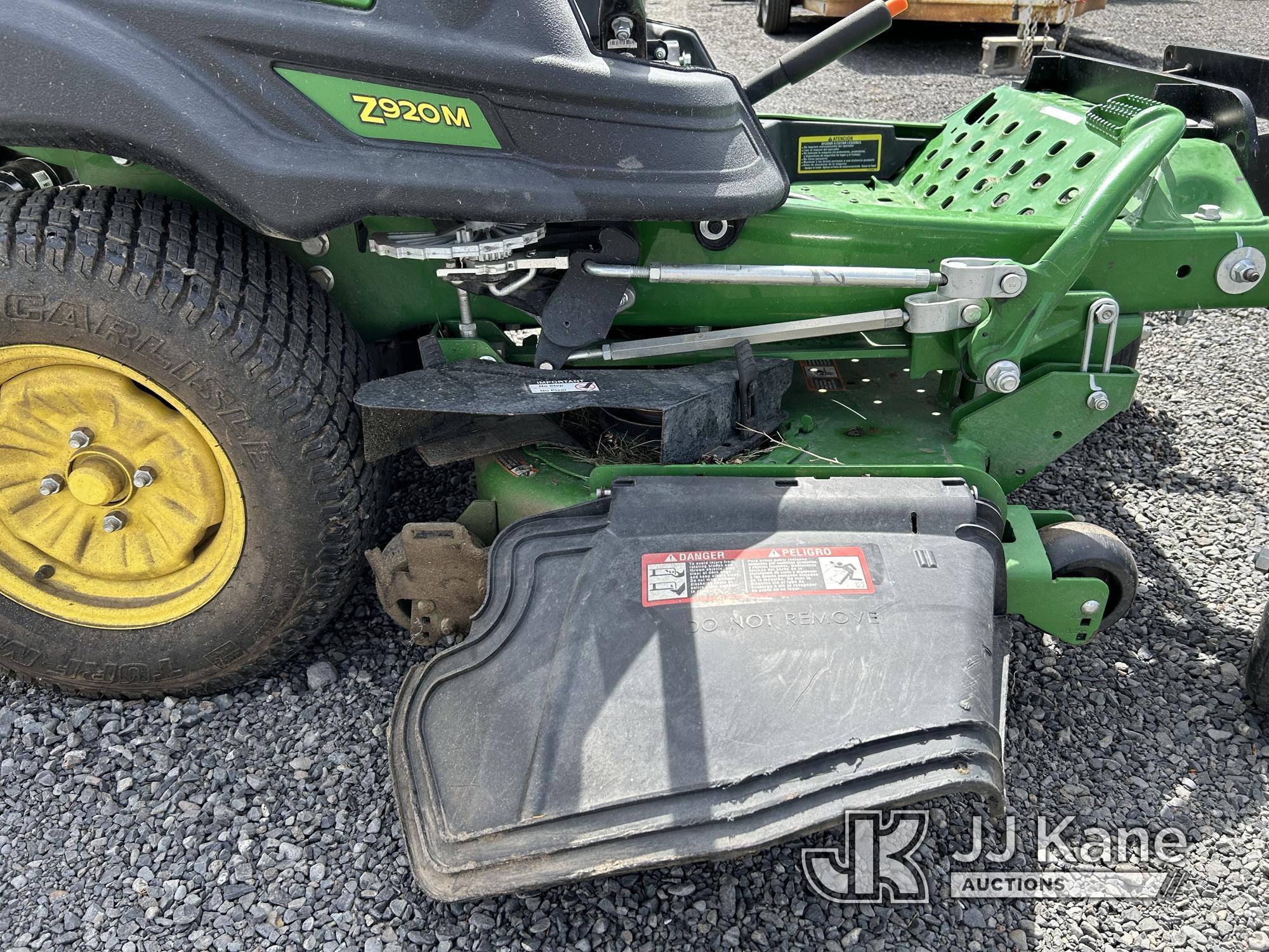 (Ephrata, WA) 2019 John Deere Z920M Lawn Mower Runs & Moves & Operates