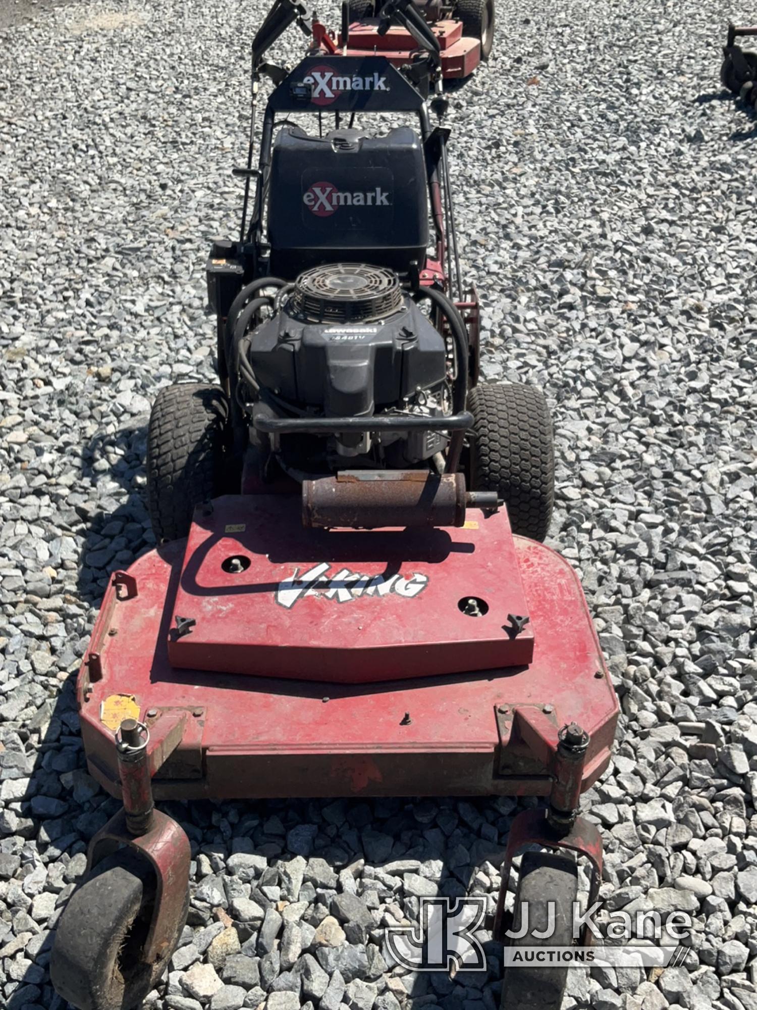 (Tacoma, WA) 2015 Exmark Viking Lawn Mower Runs & Moves) Tires Are Fair,  Everything Works