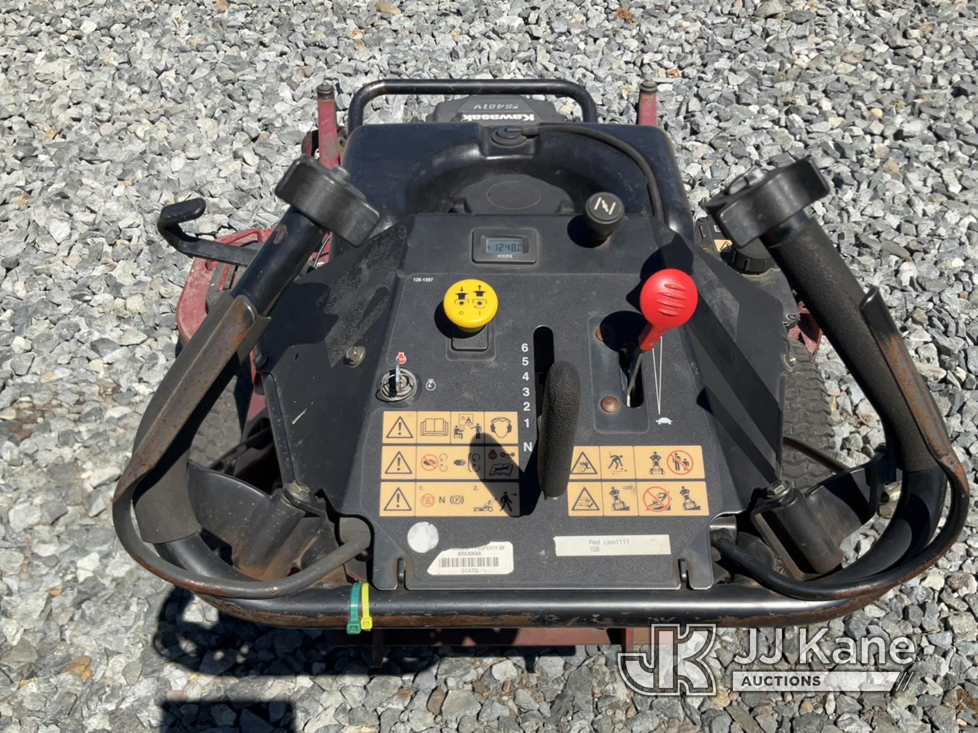 (Tacoma, WA) 2015 Exmark Turf Tracer 48 in Walk Behind Mower Runs & Moves) (Tires Are Fair, Everythi