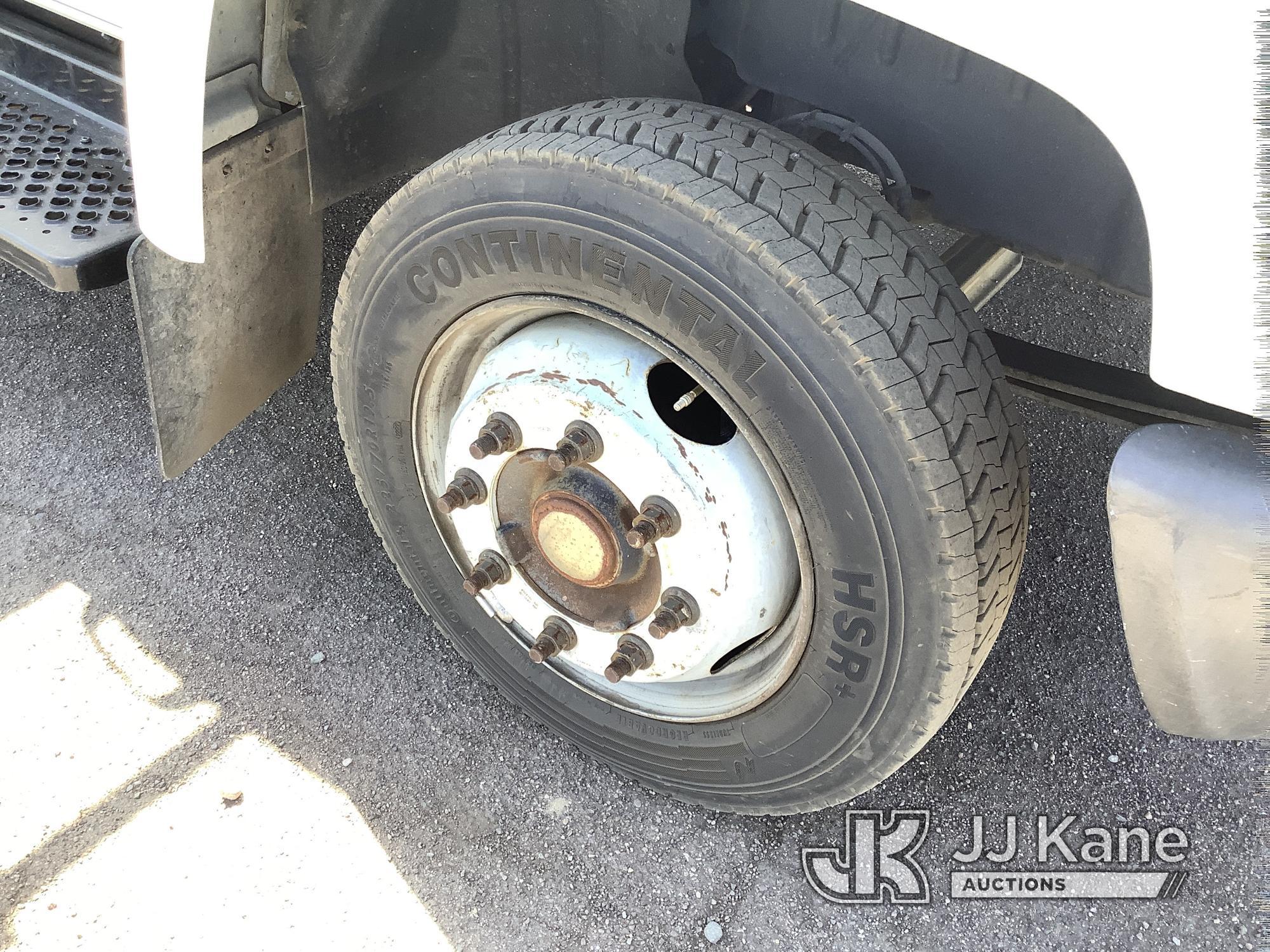 (Phoenix, AZ) ETI ETC35S-NT, Non-Insulated Bucket Truck mounted behind cab on 2008 Chevrolet C5500 U