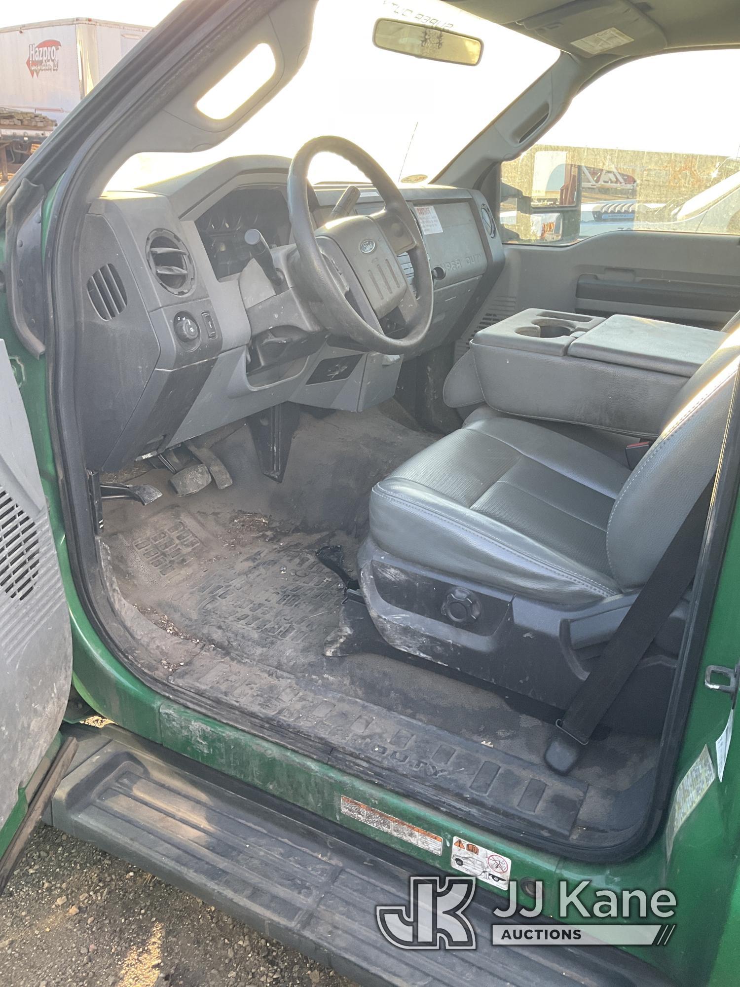 (Keenesburg, CO) 2012 Ford F550 Spray Truck Not Running, Condition Unknown, No Batteries