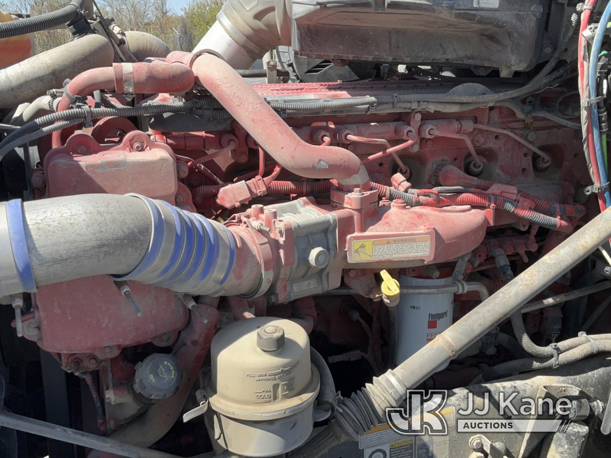 (Salt Lake City, UT) 2016 Peterbilt 579 Truck Tractor Runs & Moves) (Check Engine Light On