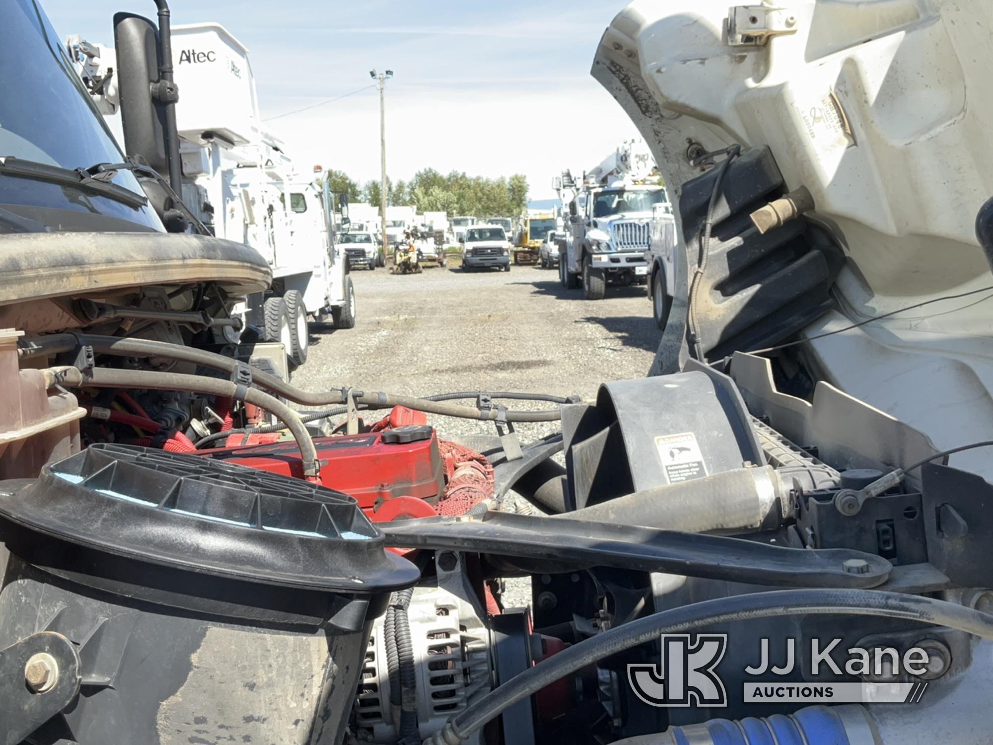 (Portland, OR) Altec AA55, Material Handling Bucket Truck rear mounted on 2015 Freightliner M2 106 4