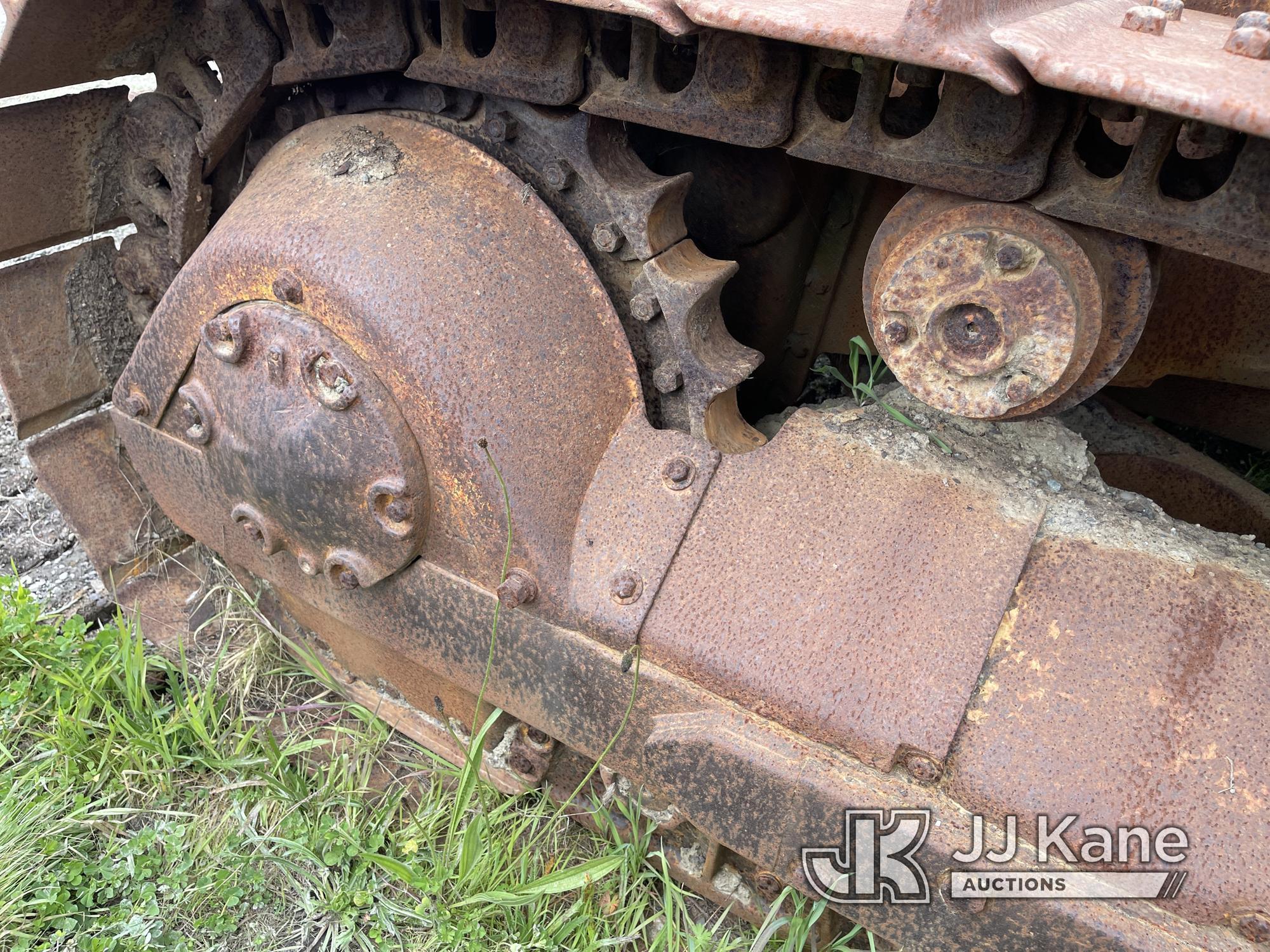 (Eureka, CA) 1965 Caterpillar D5 Crawler Tractor Runs & Operates) (Jump to Start, True Hours Unknown