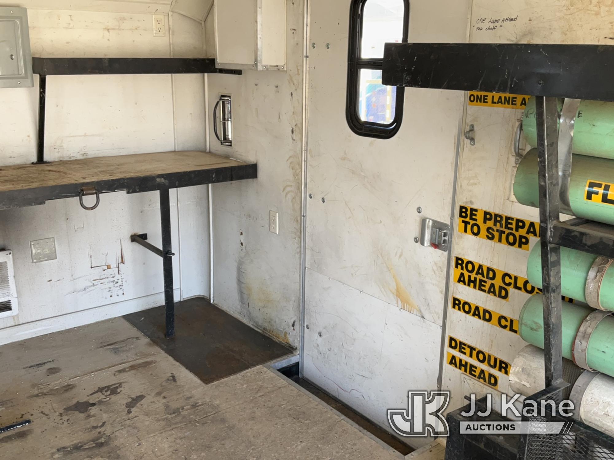 (McCarran, NV) 2006 Haulmark T/A Enclosed Cargo Trailer Minor Wear, Minor Rust Damage