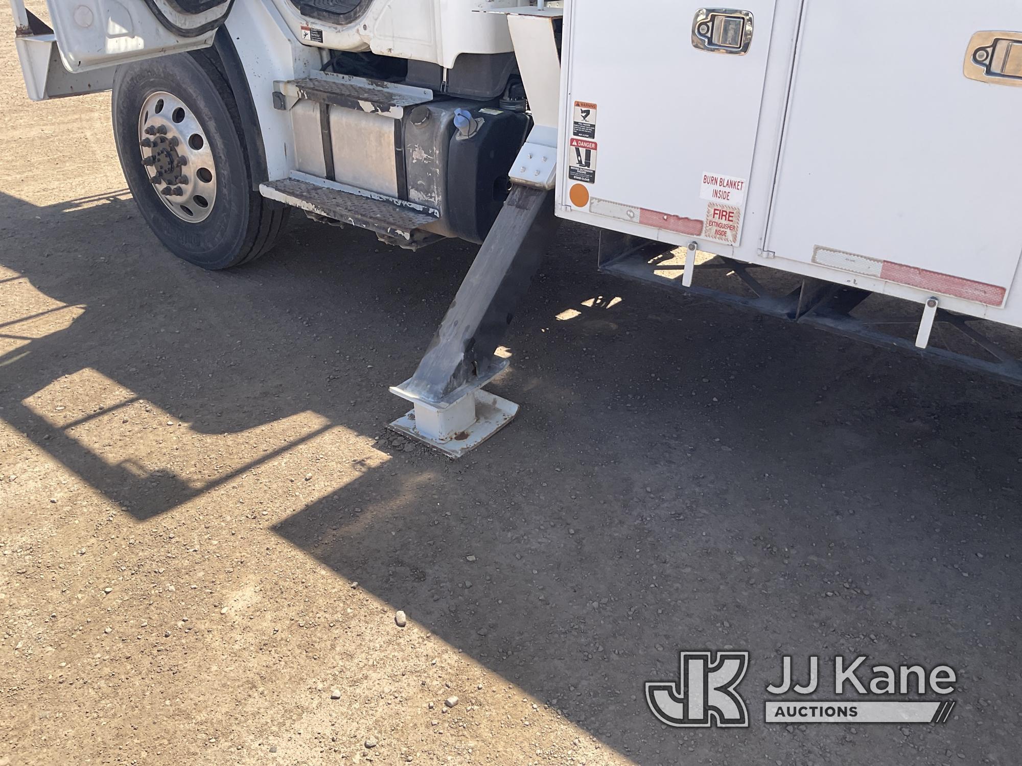 (Brawley, CA) Altec AA755, Material Handling Bucket Truck rear mounted on 2014 Freightliner M2 106 4