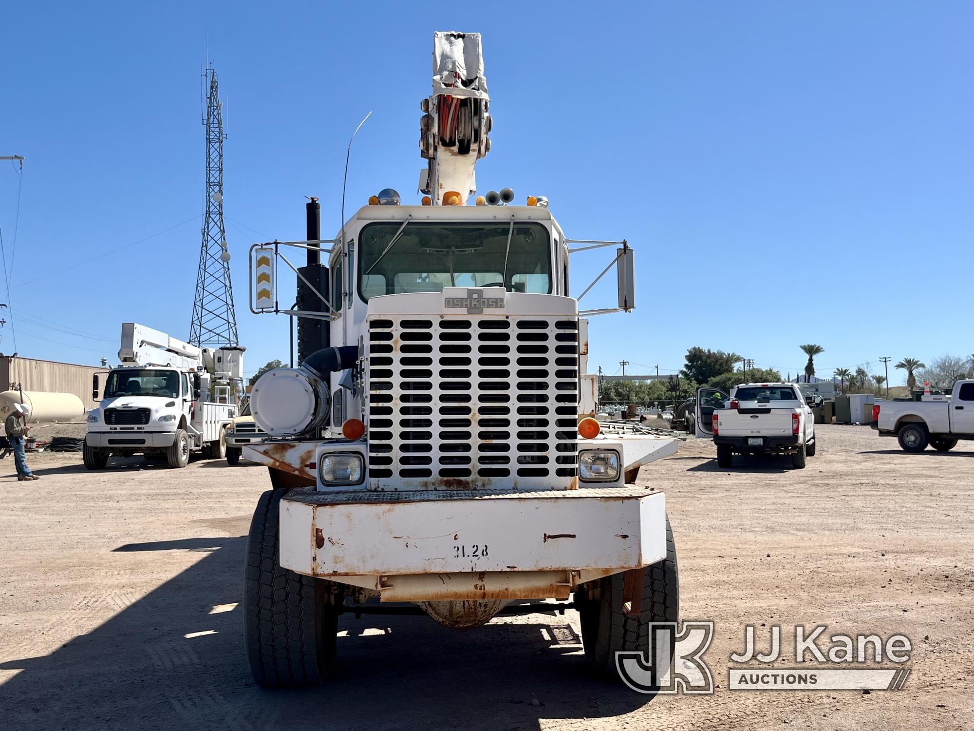 (Wellton, AZ) Telelect T5000, Material Handling Elevator Bucket Truck rear mounted on 1989 Oshkosh F