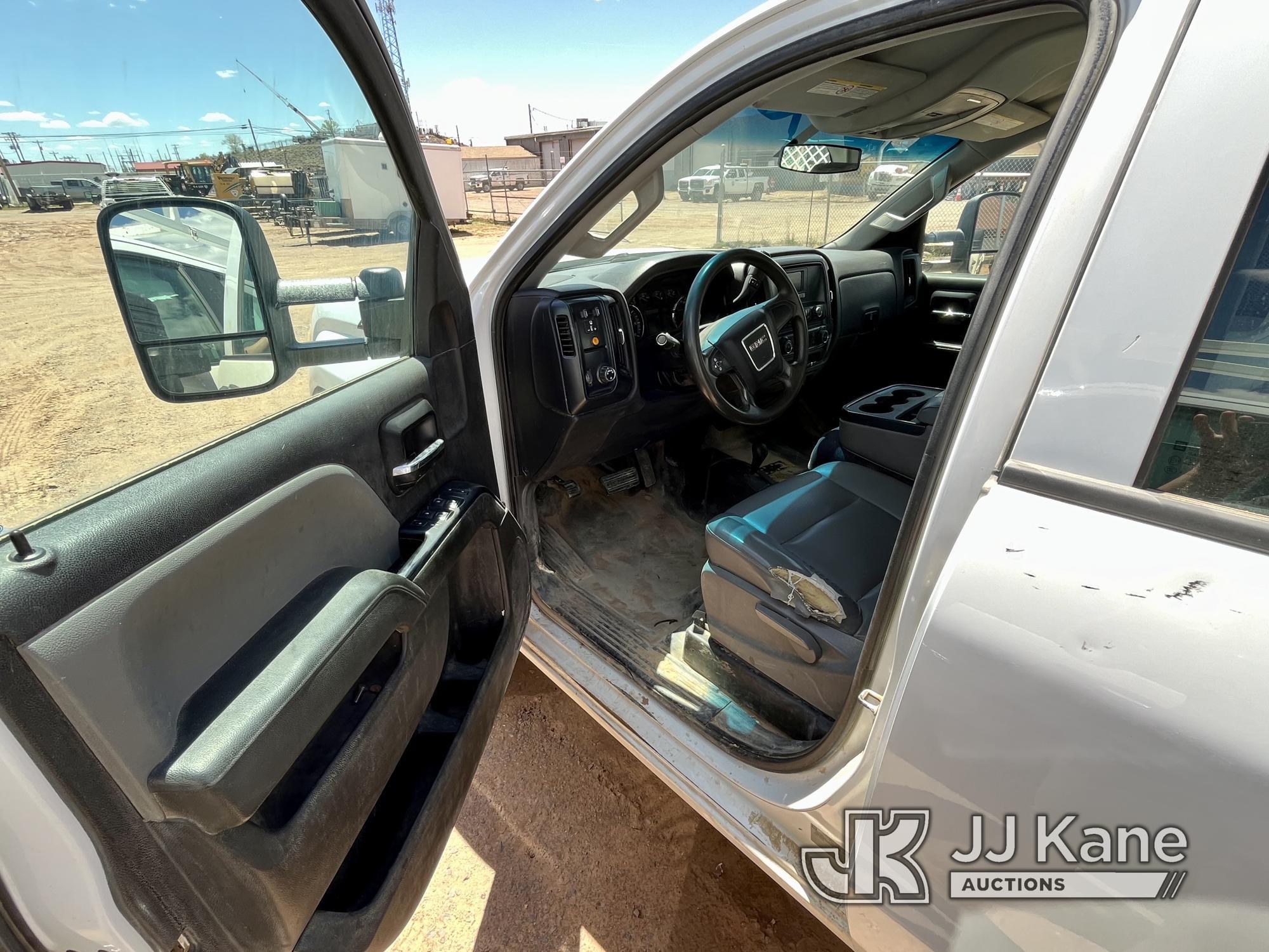 (Fort Defiance, AZ) 2016 GMC Sierra 2500HD 4x4 Extended-Cab Utility Truck, SCHEDULED LOAD-OUT on JUN