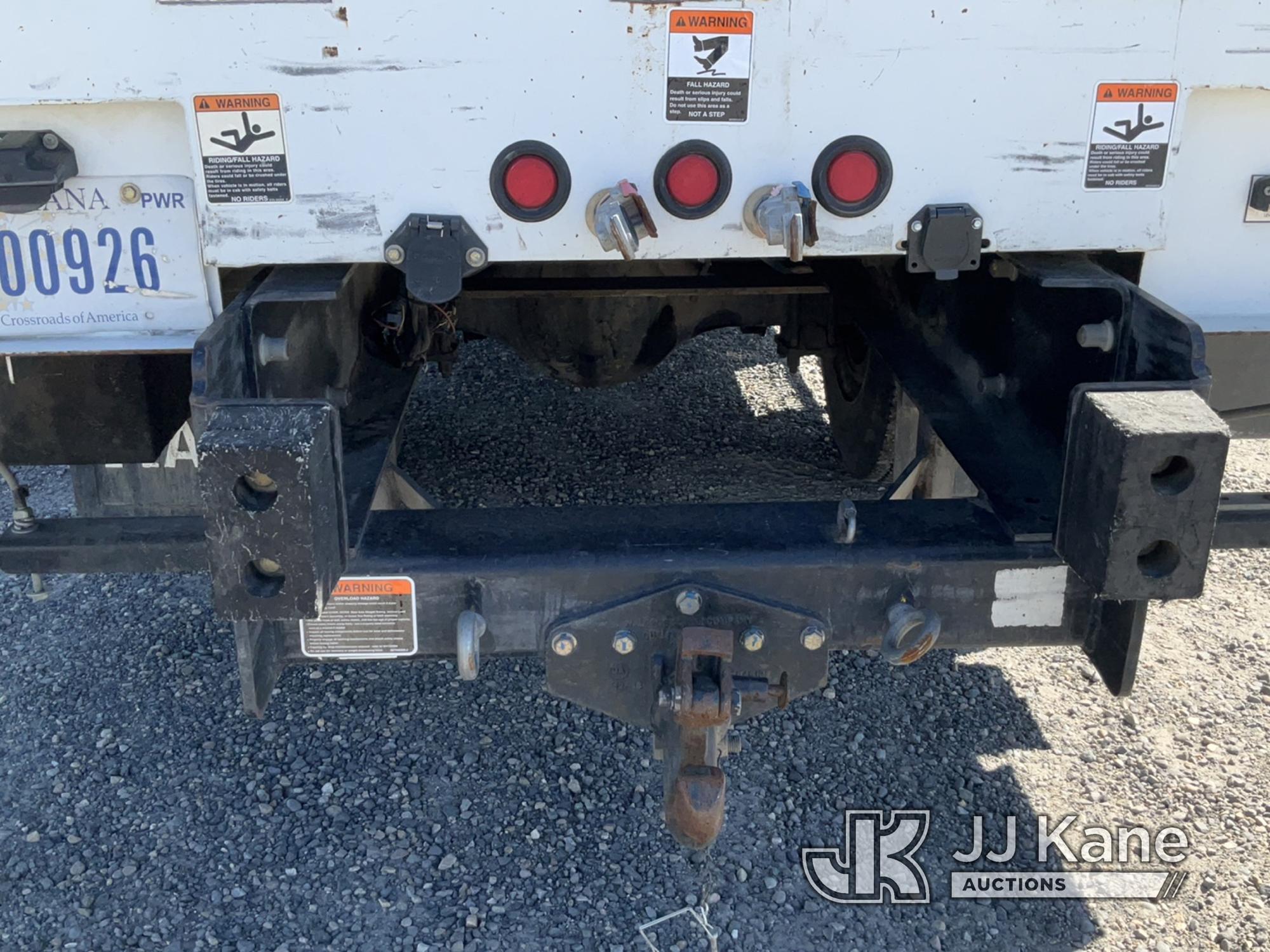 (Portland, OR) Altec AA55, Material Handling Bucket Truck rear mounted on 2015 Freightliner M2 106 4