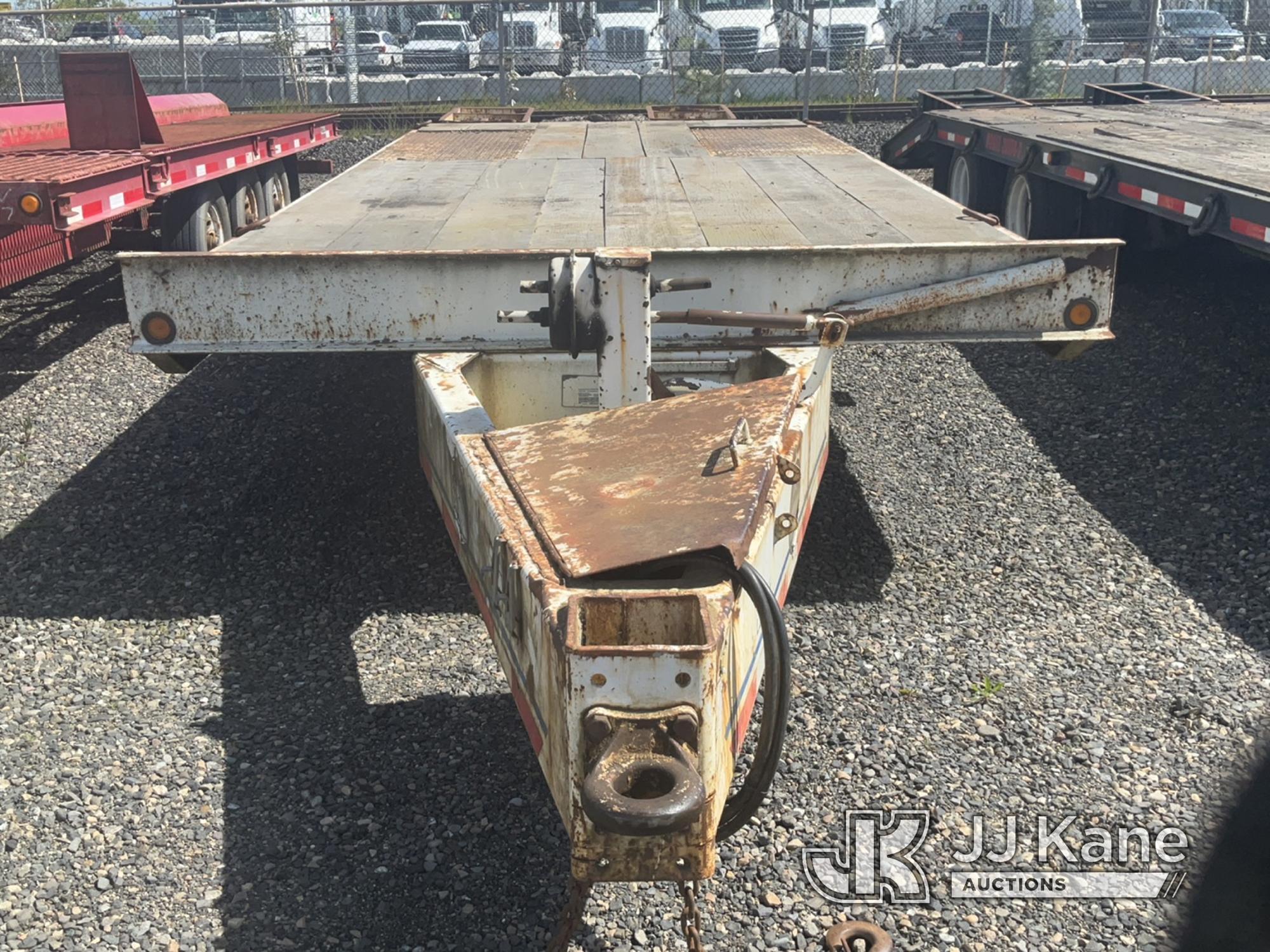 (Portland, OR) 2002 Trailermax TD 40 FBR T/A Tagalong Equipment Trailer Towable