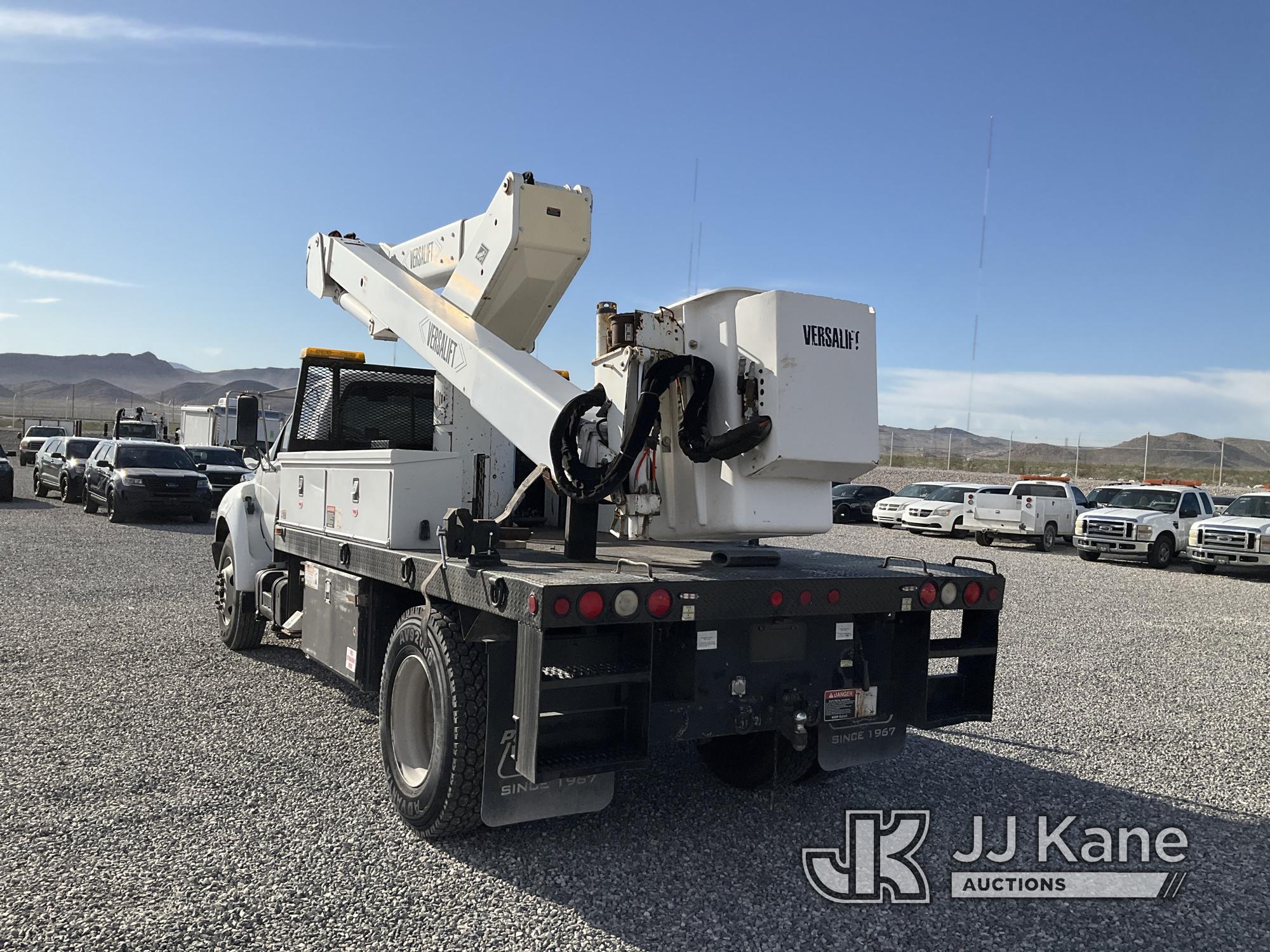 (Las Vegas, NV) Versalift VST5000T, Articulating & Telescopic Bucket Truck mounted behind cab on 200